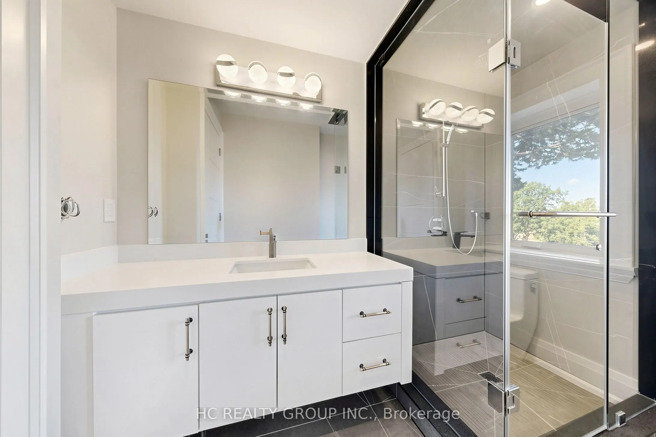 7 Knollview Crescent