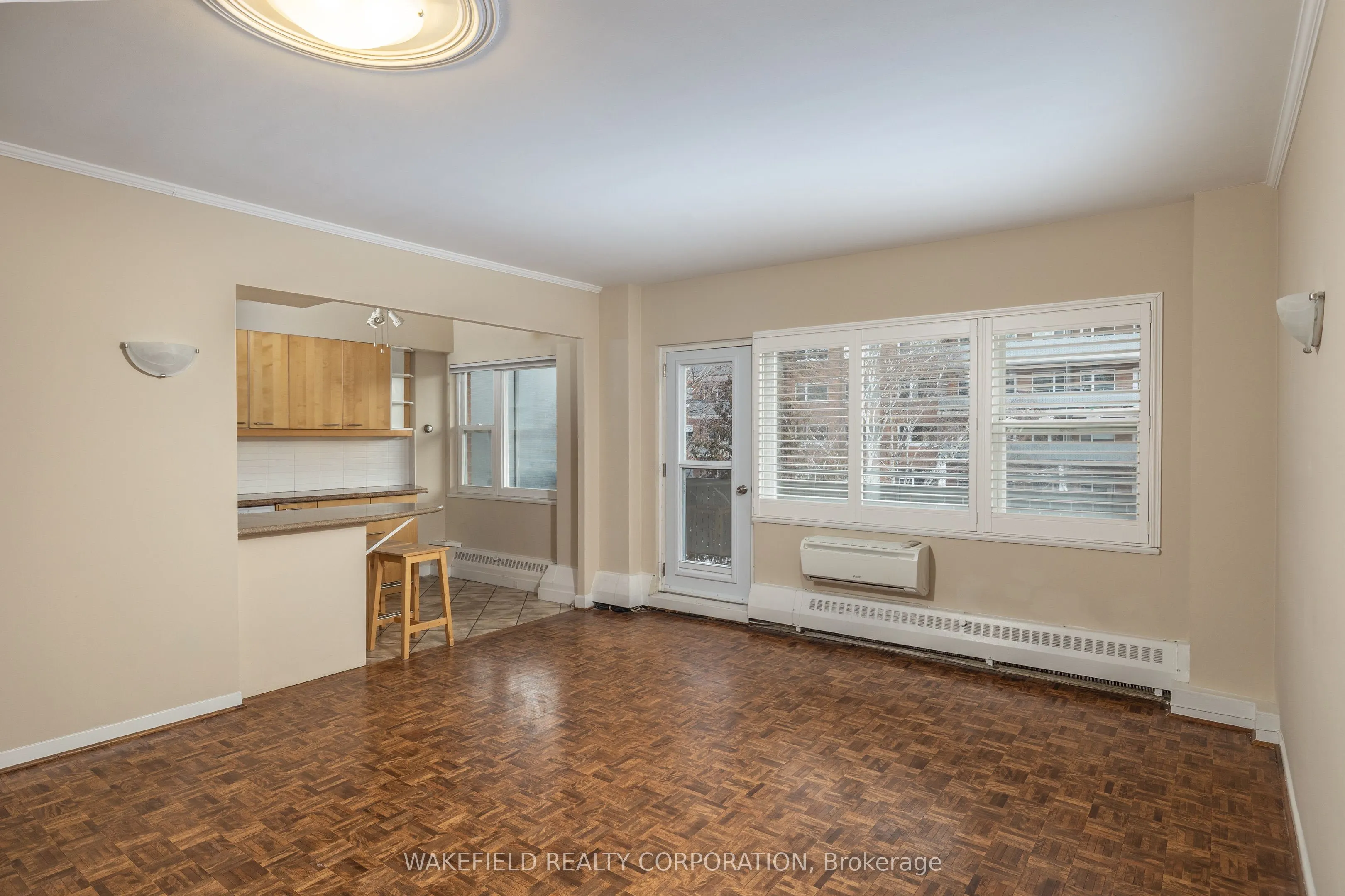 21 Dale Avenue ## 635