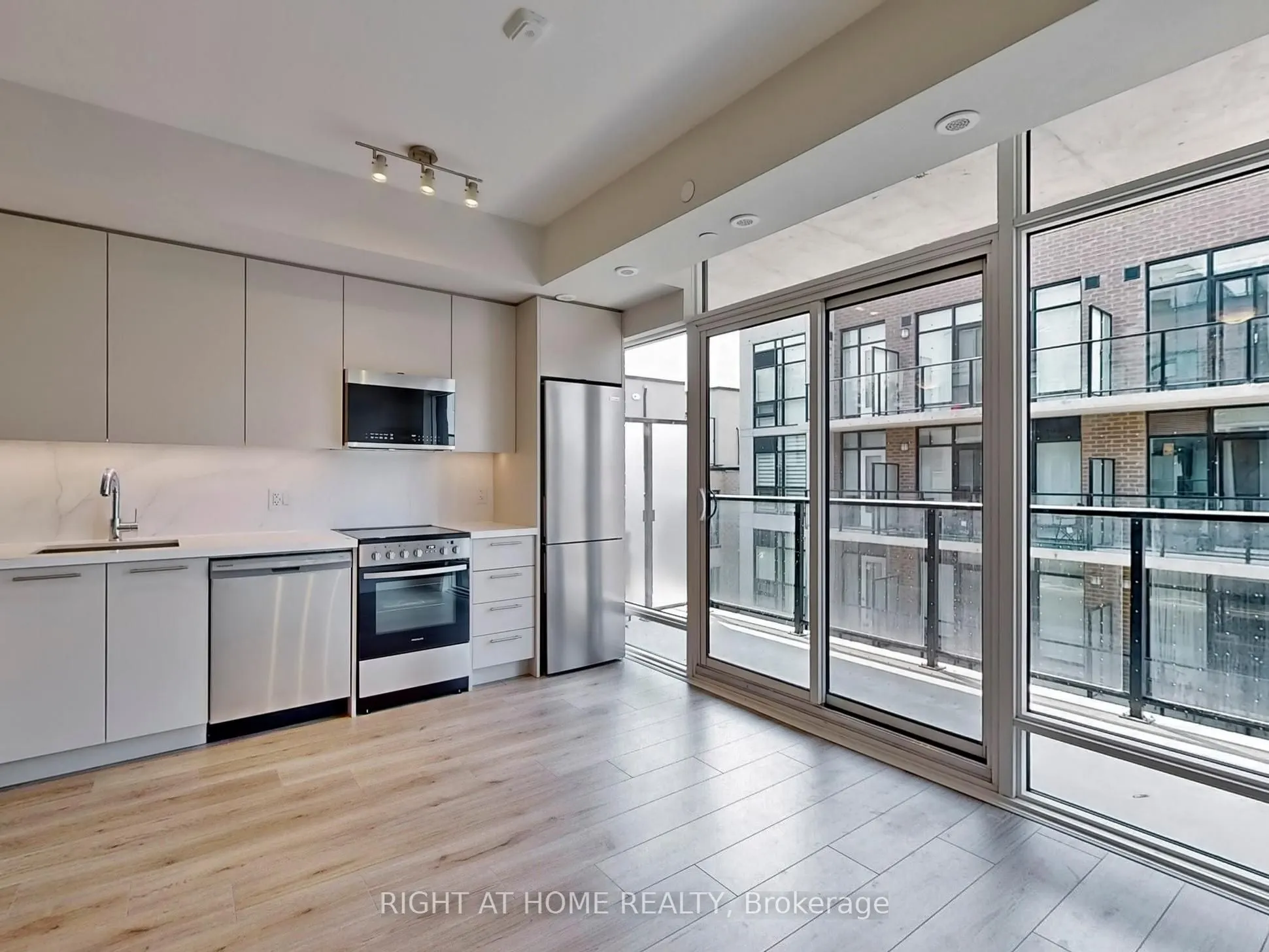 851 Sheppard Avenue W #30