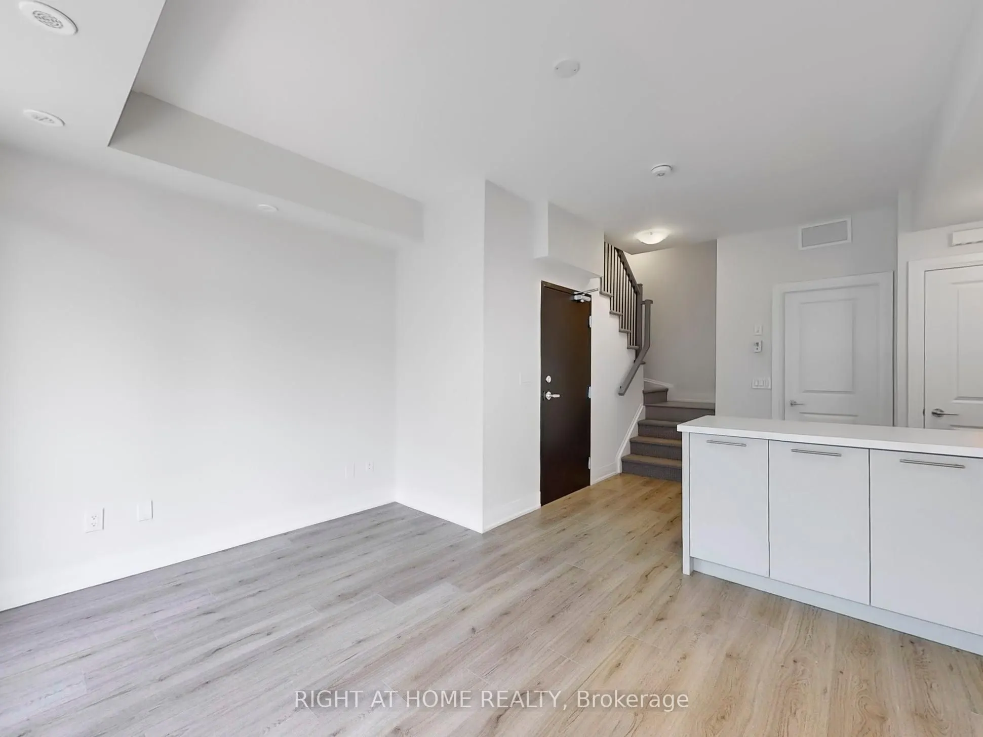 851 Sheppard Avenue W #30