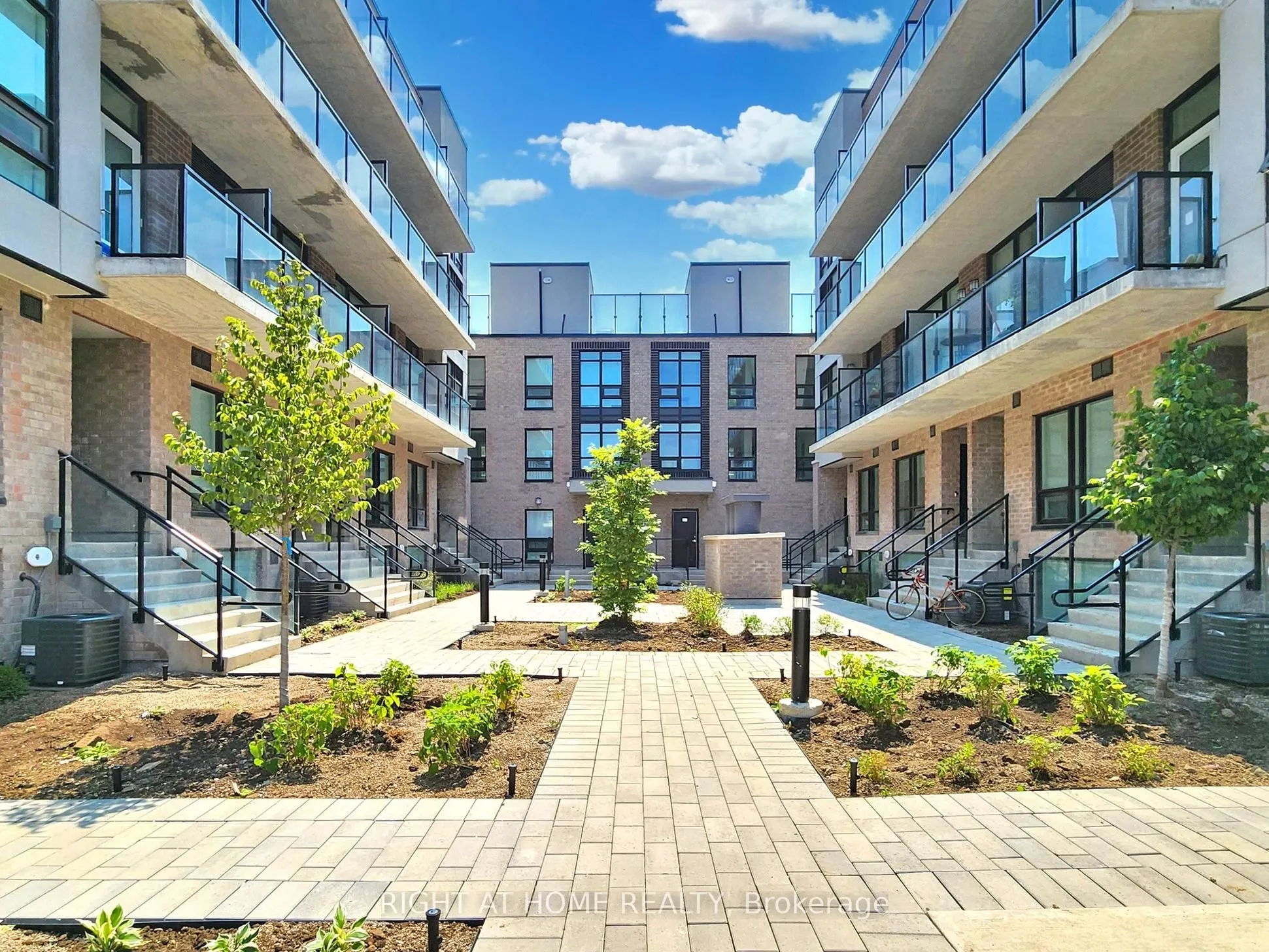 851 Sheppard Avenue W #30
