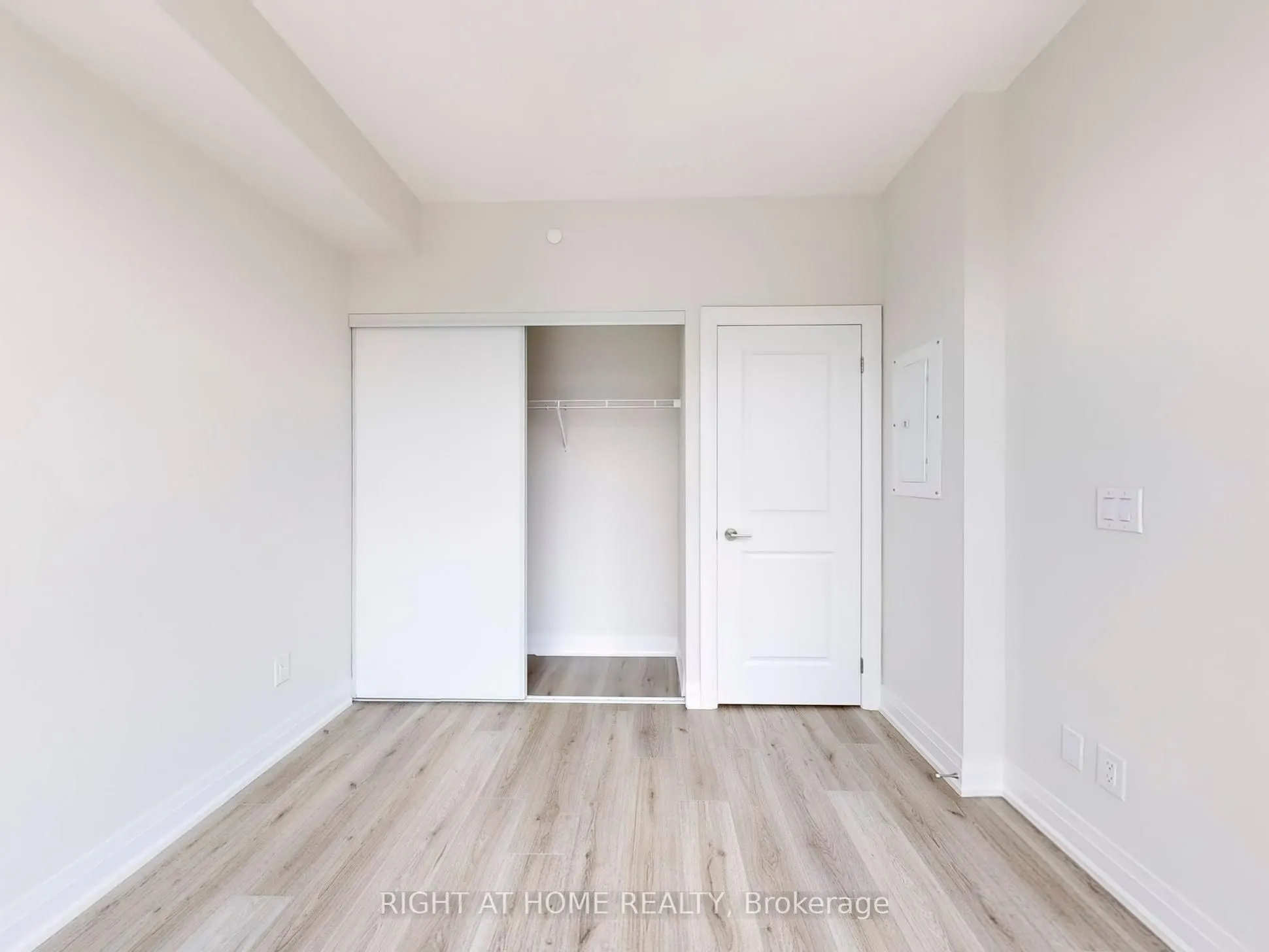 851 Sheppard Avenue W #30
