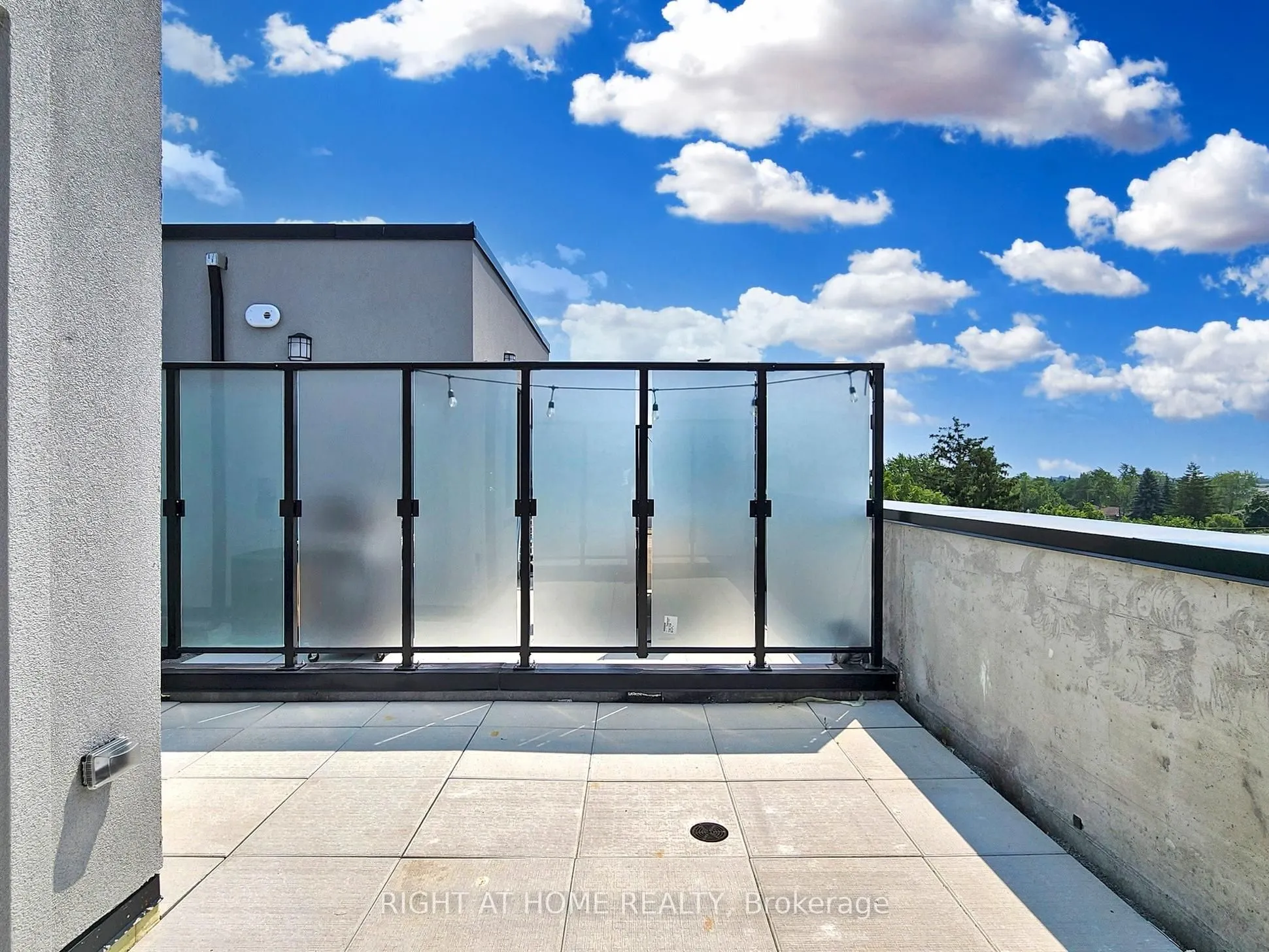 851 Sheppard Avenue W #30