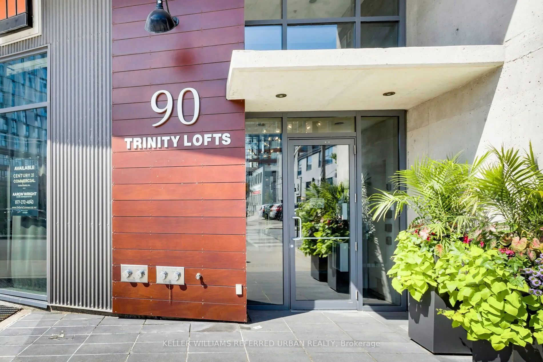 90 Trinity Street #212