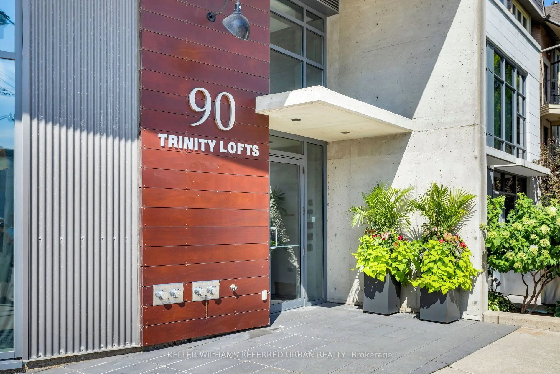 90 Trinity Street #212