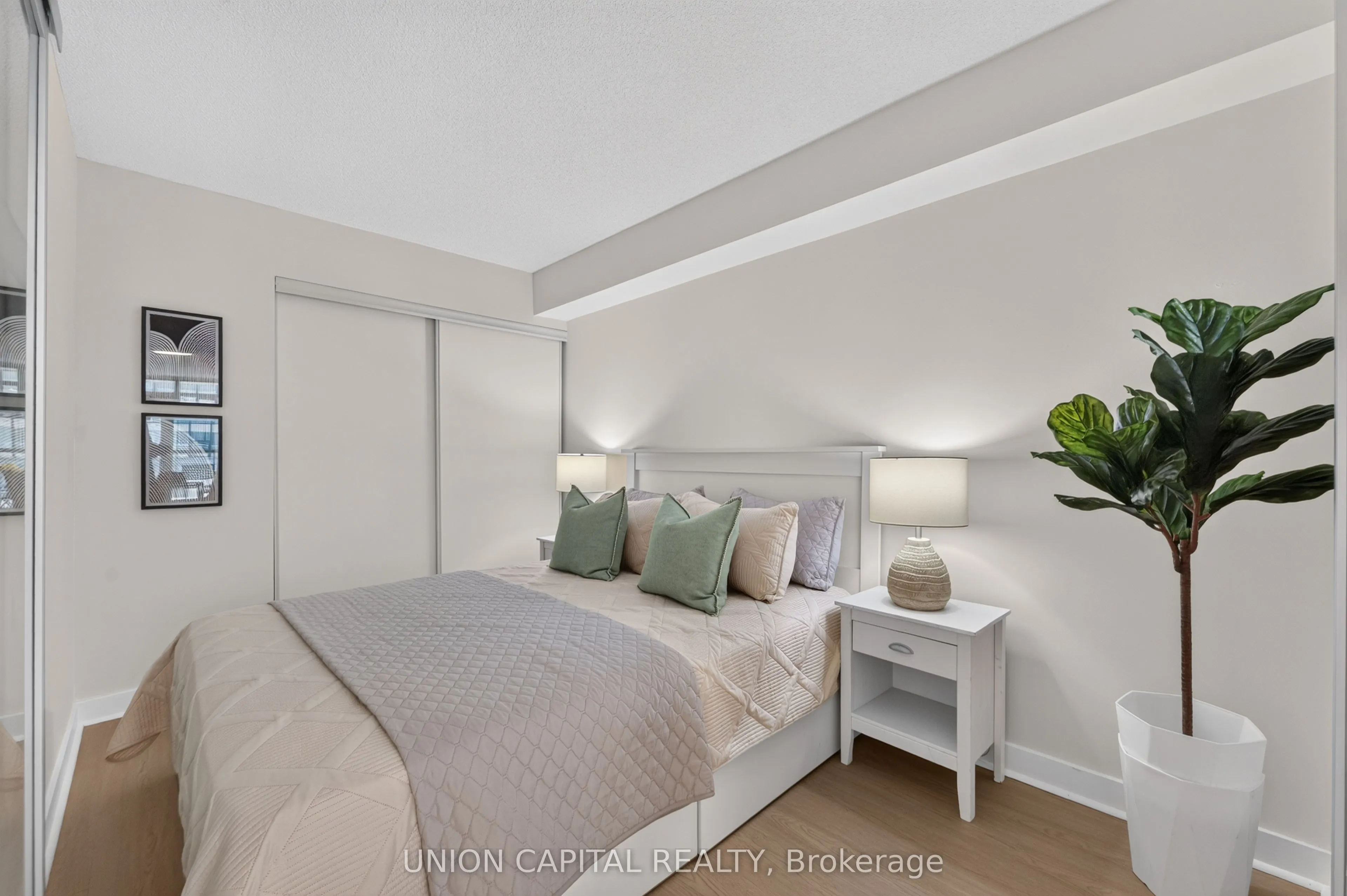 10 Capreol Court #551
