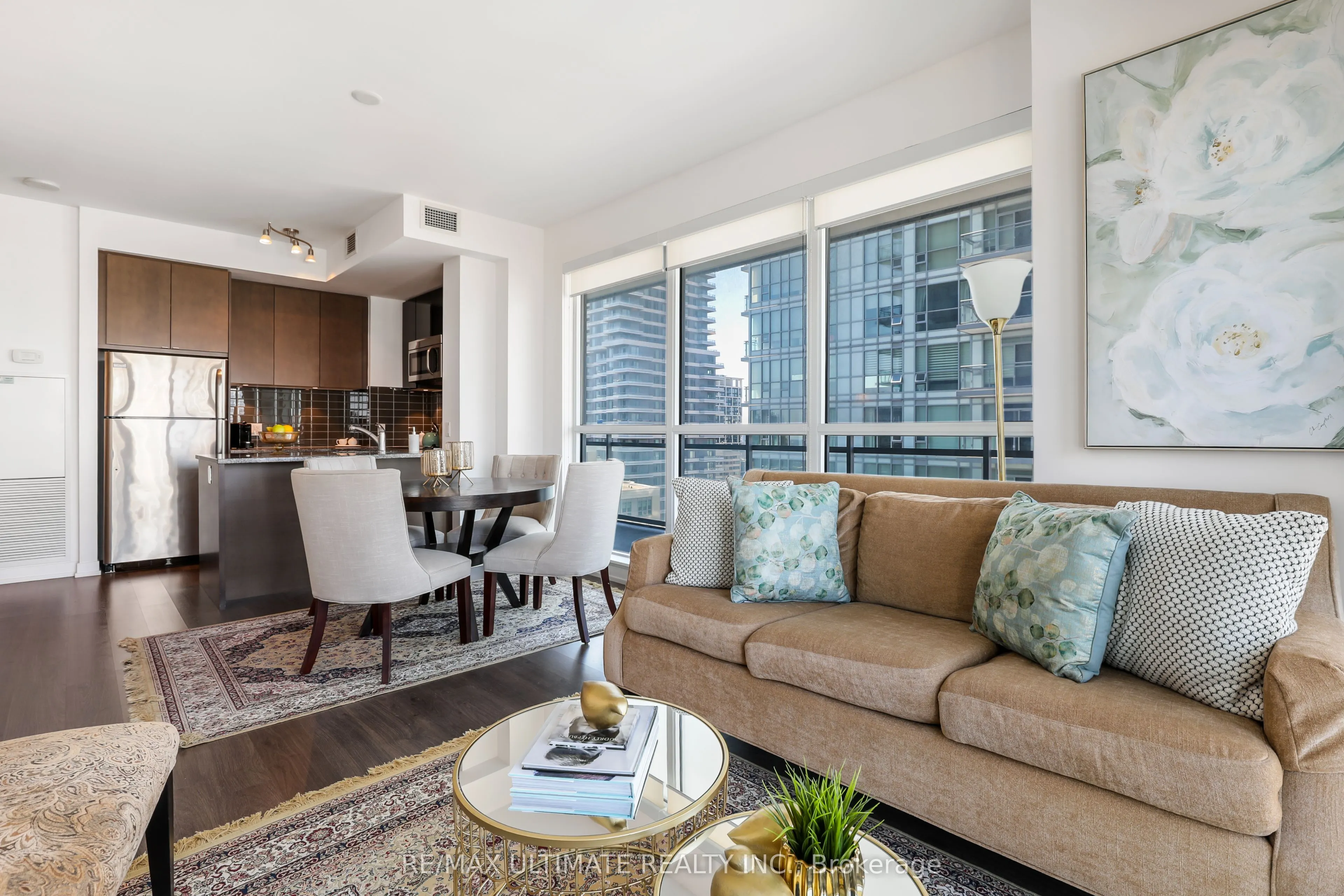 98 Lillian Street #1812