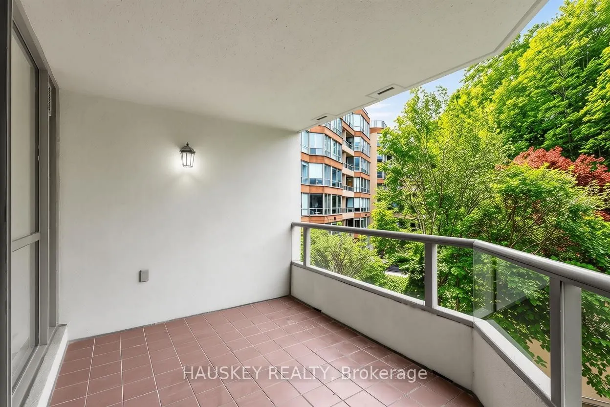3800 Yonge Street #402