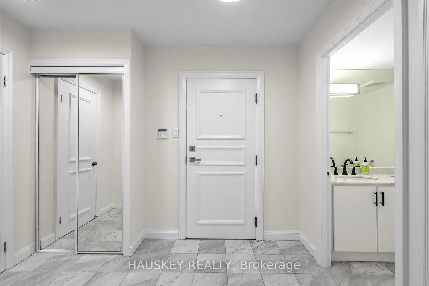 3800 Yonge Street #402