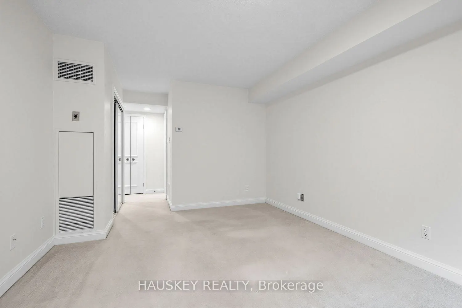 3800 Yonge Street #402