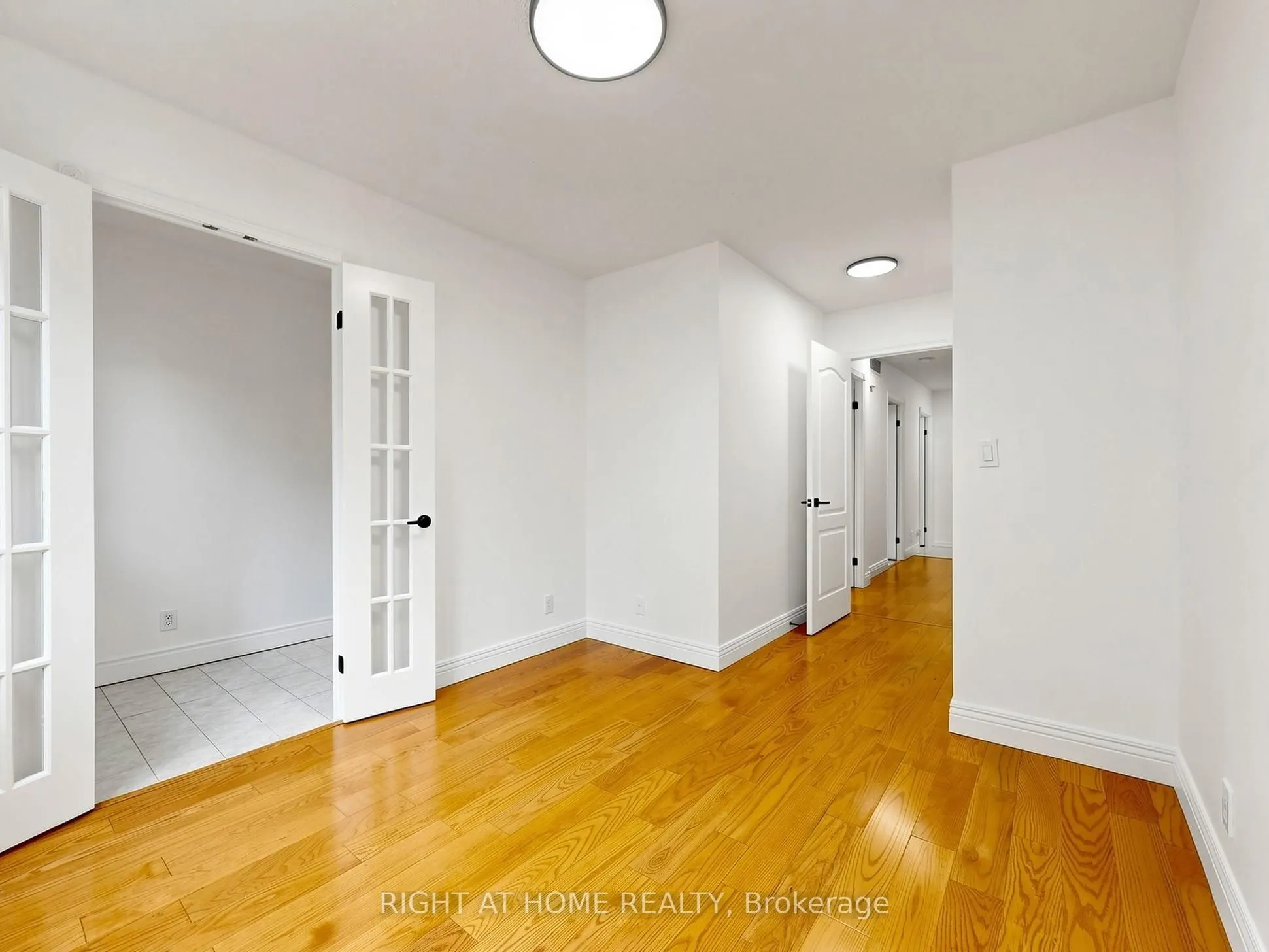 28 Sommerset Way #1520