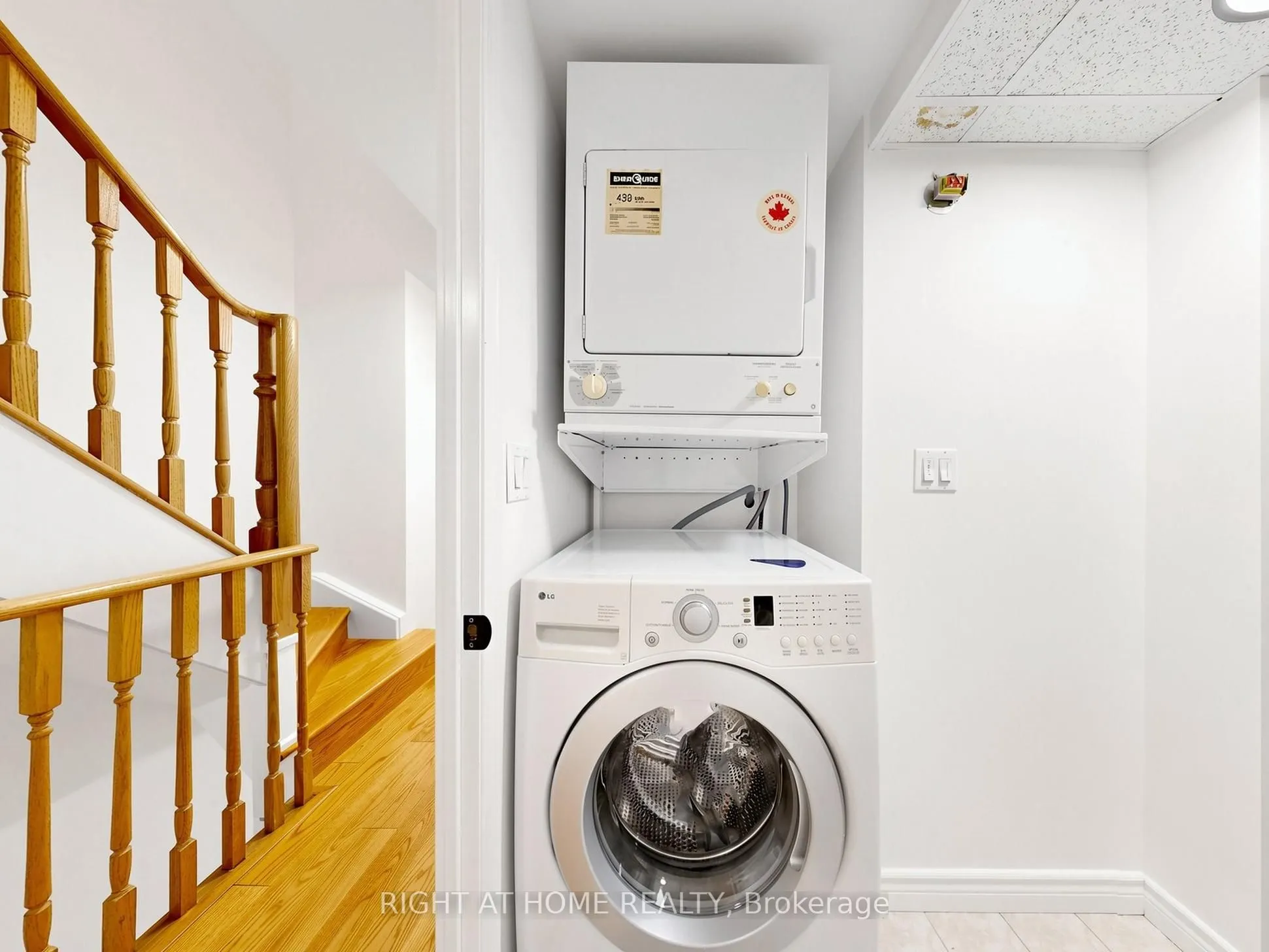 28 Sommerset Way #1520