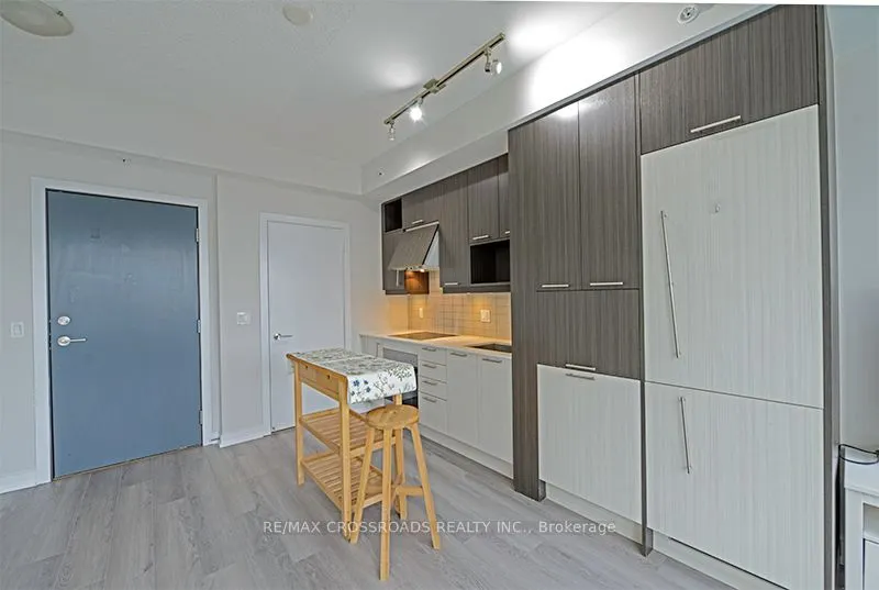 199 Richmond Street W #1708