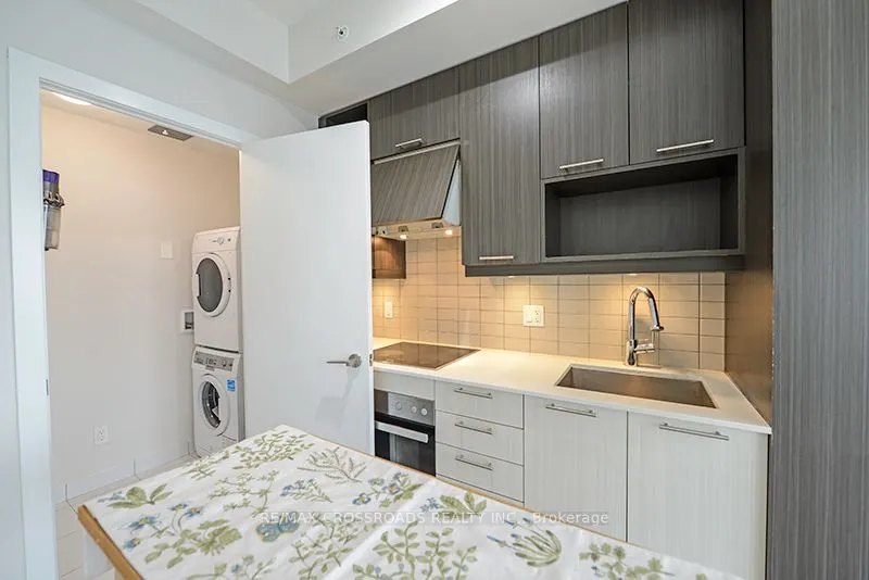 199 Richmond Street W #1708