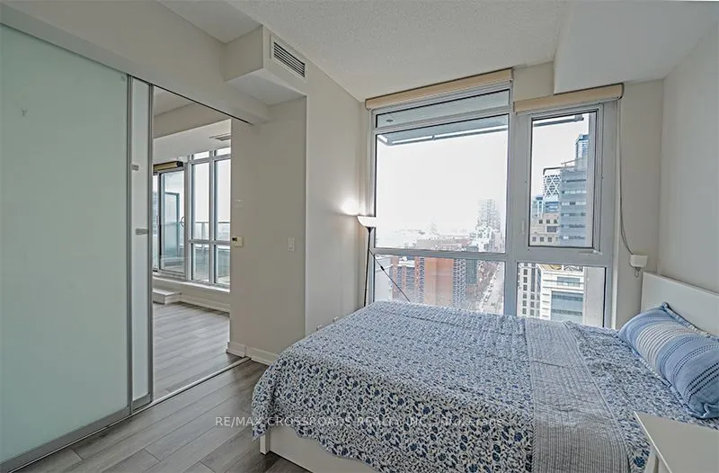 199 Richmond Street W #1708