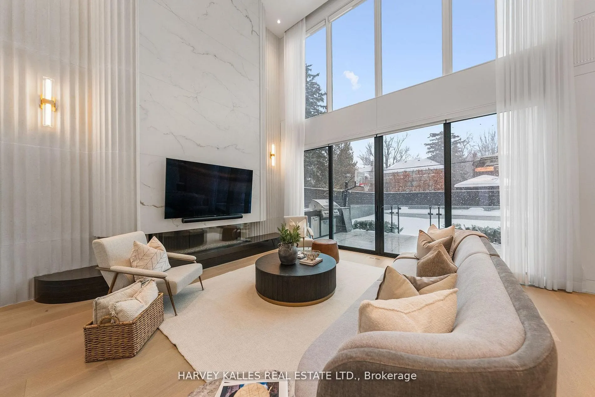335 Lytton Boulevard