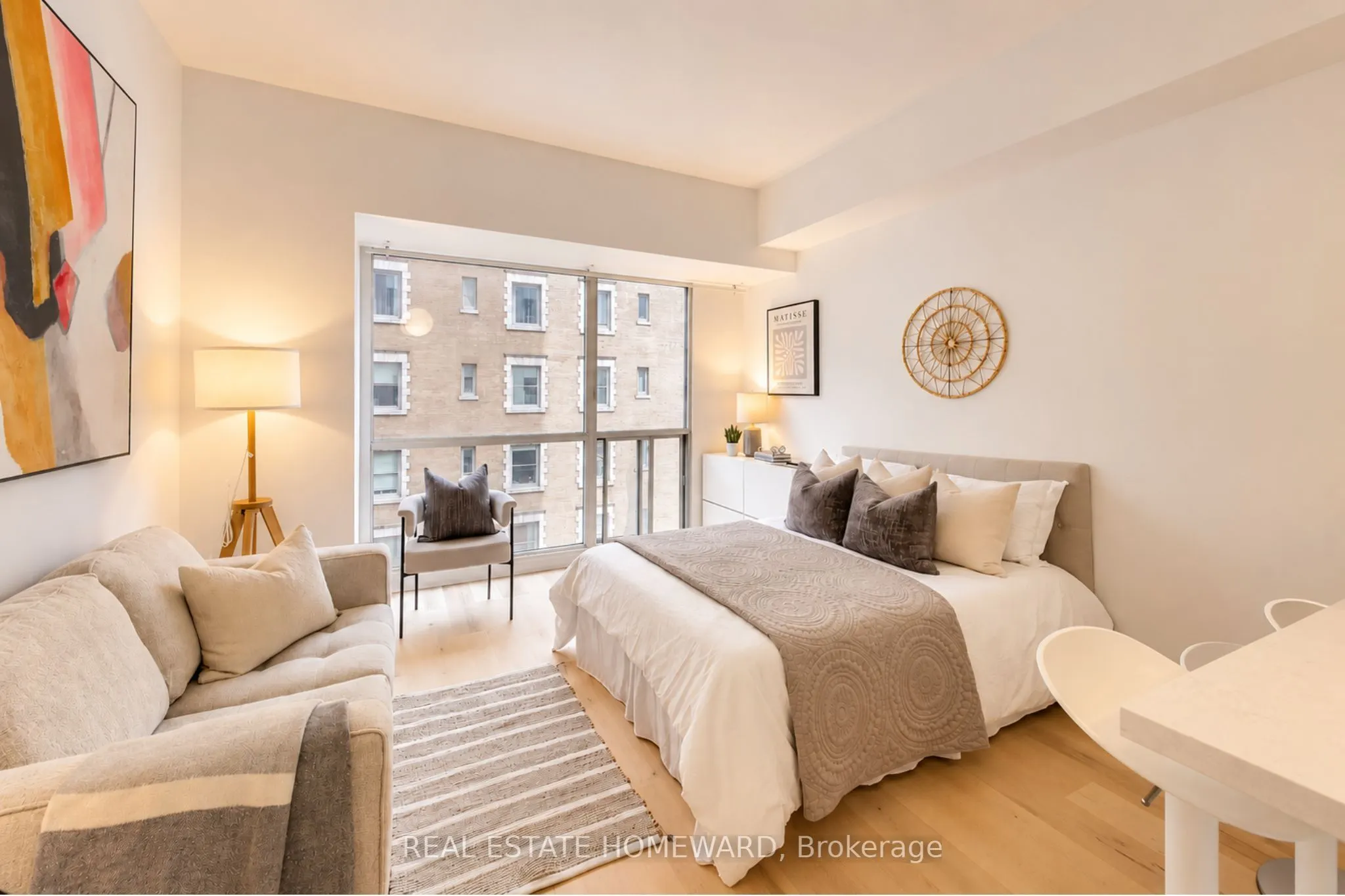 7 King Street E #602