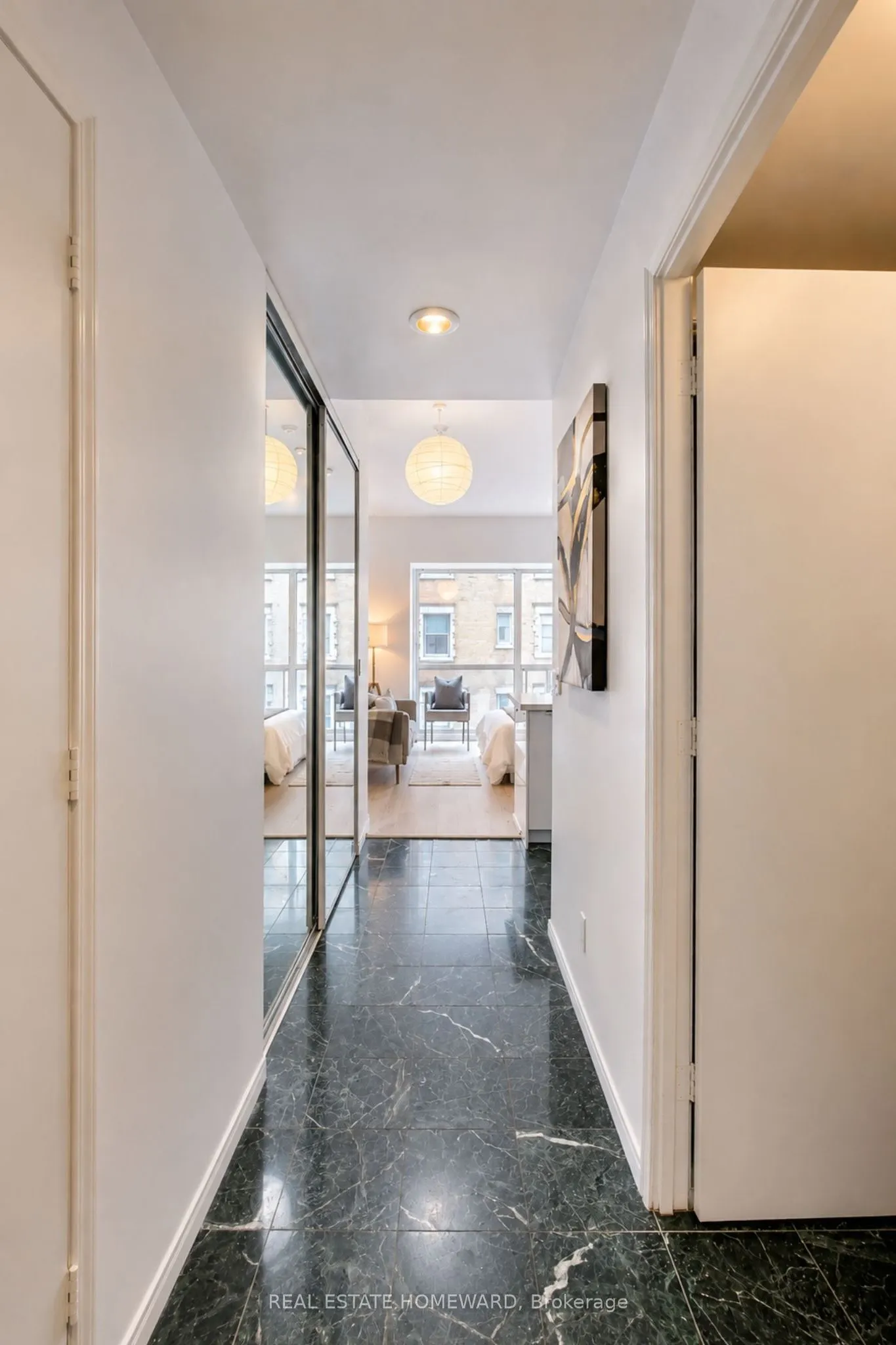 7 King Street E #602