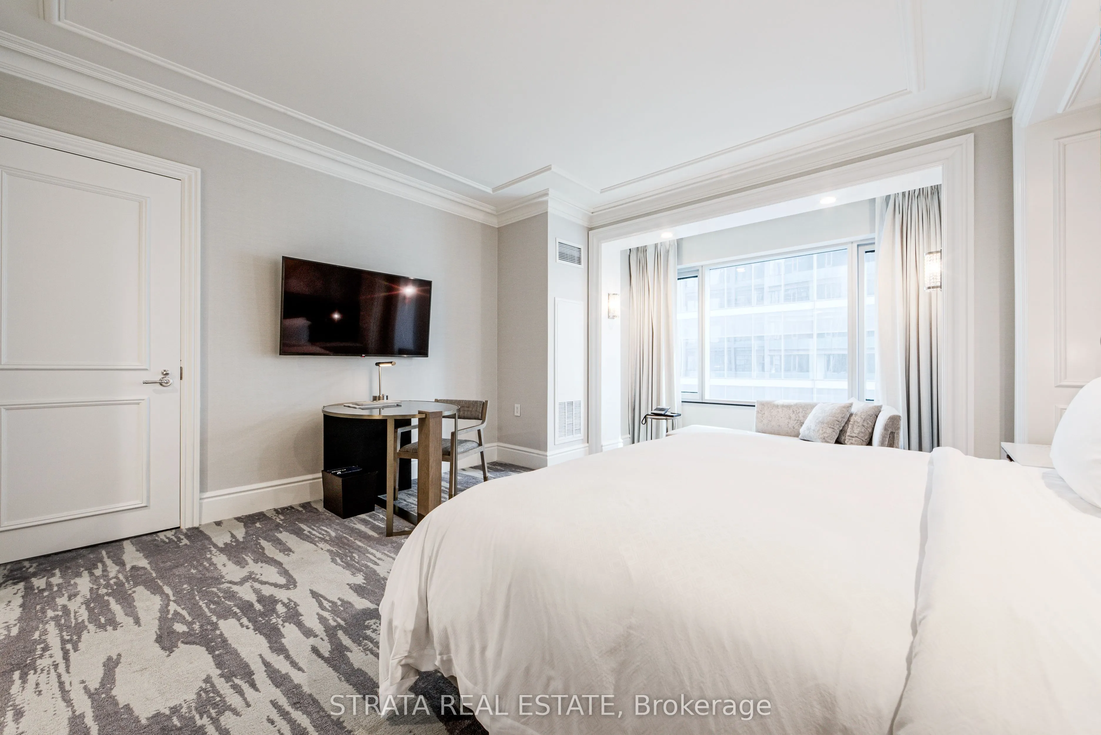 325 Bay Street #1905