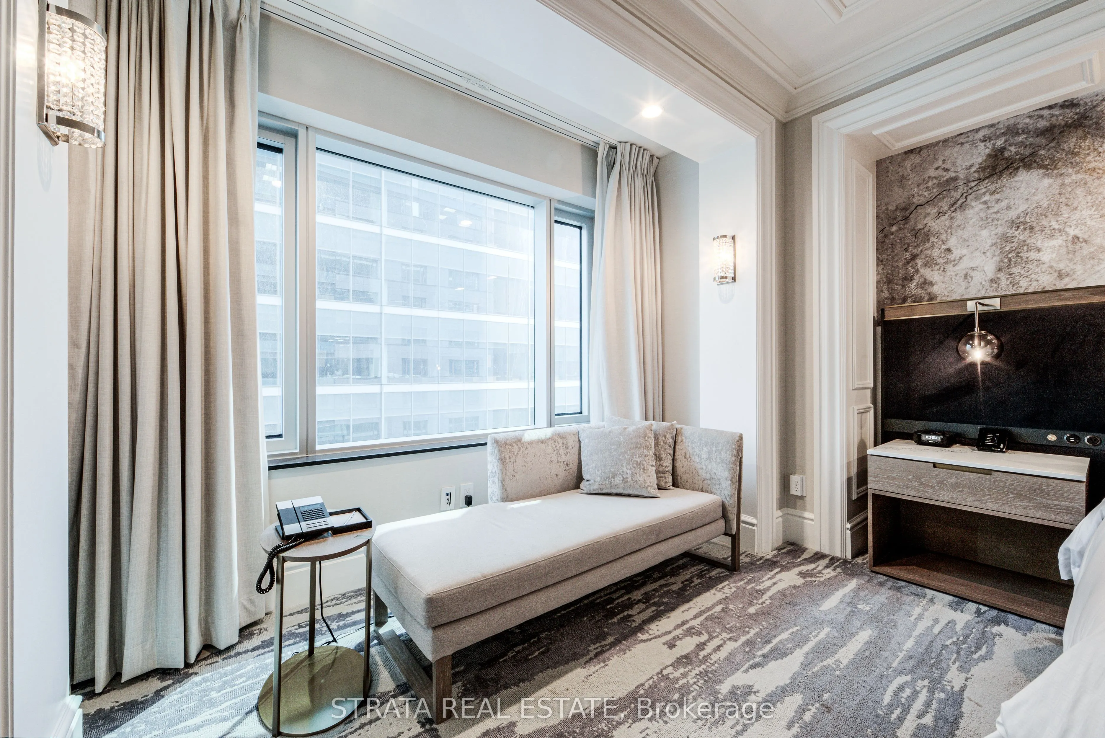325 Bay Street #1905