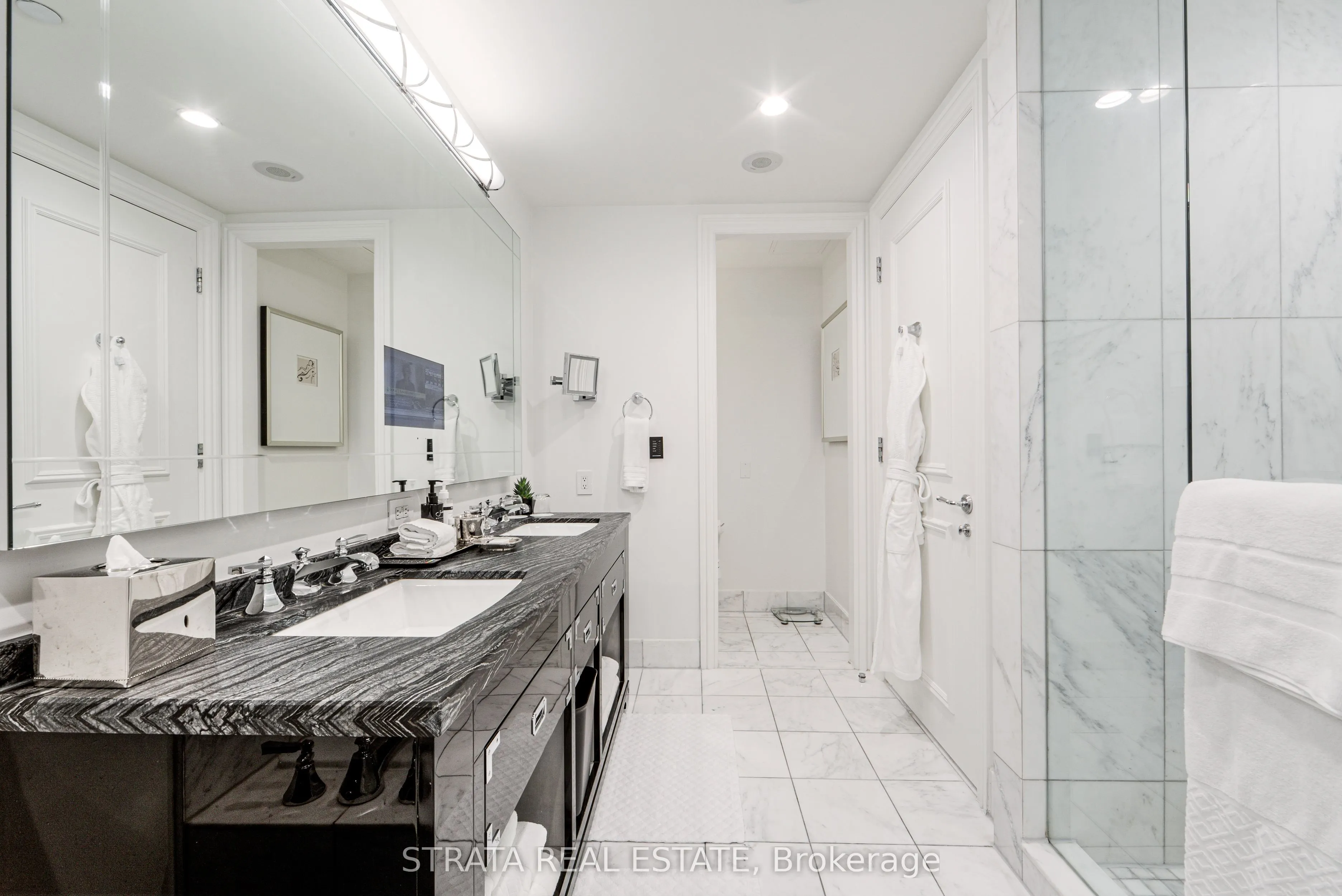 325 Bay Street #1905