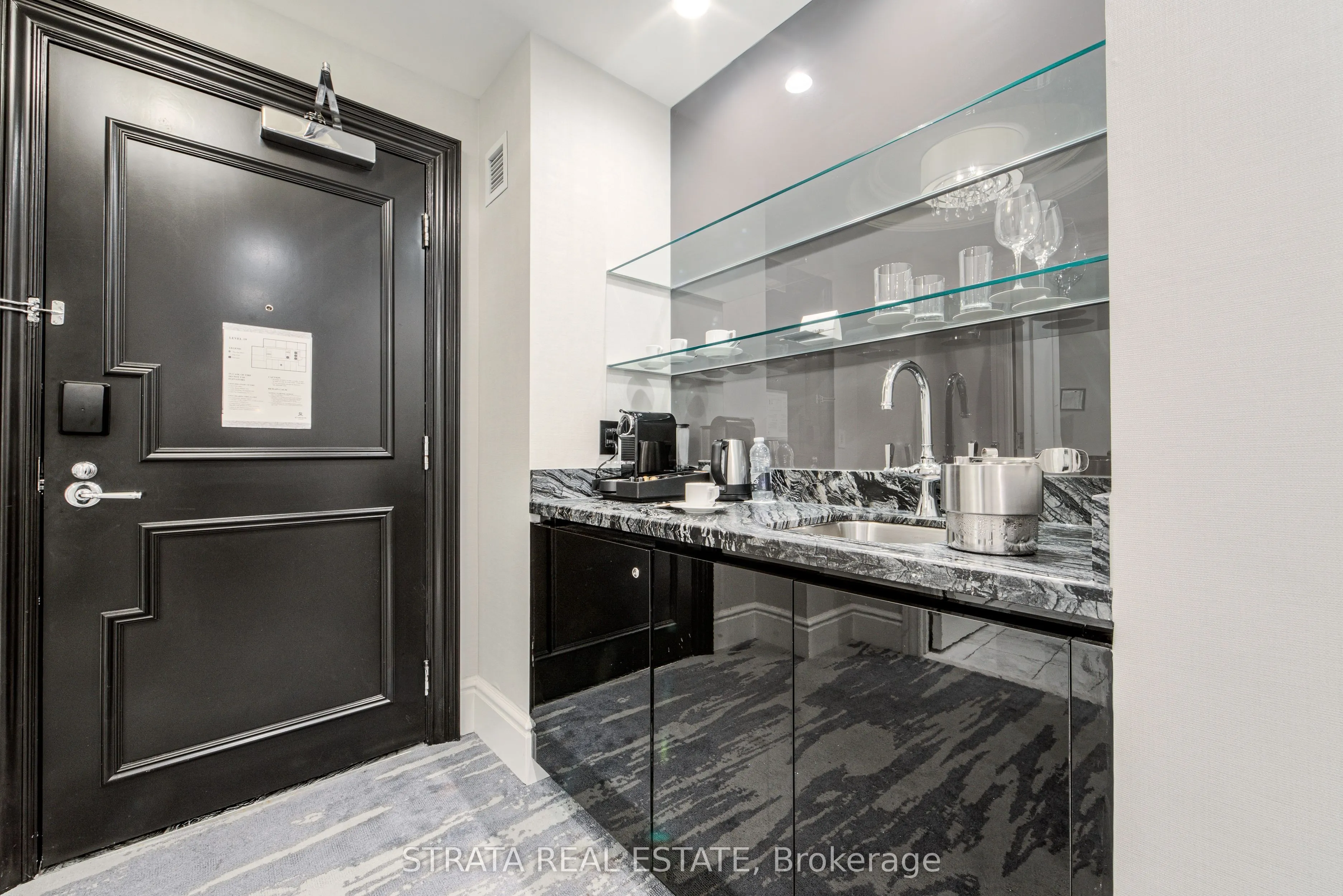 325 Bay Street #1905