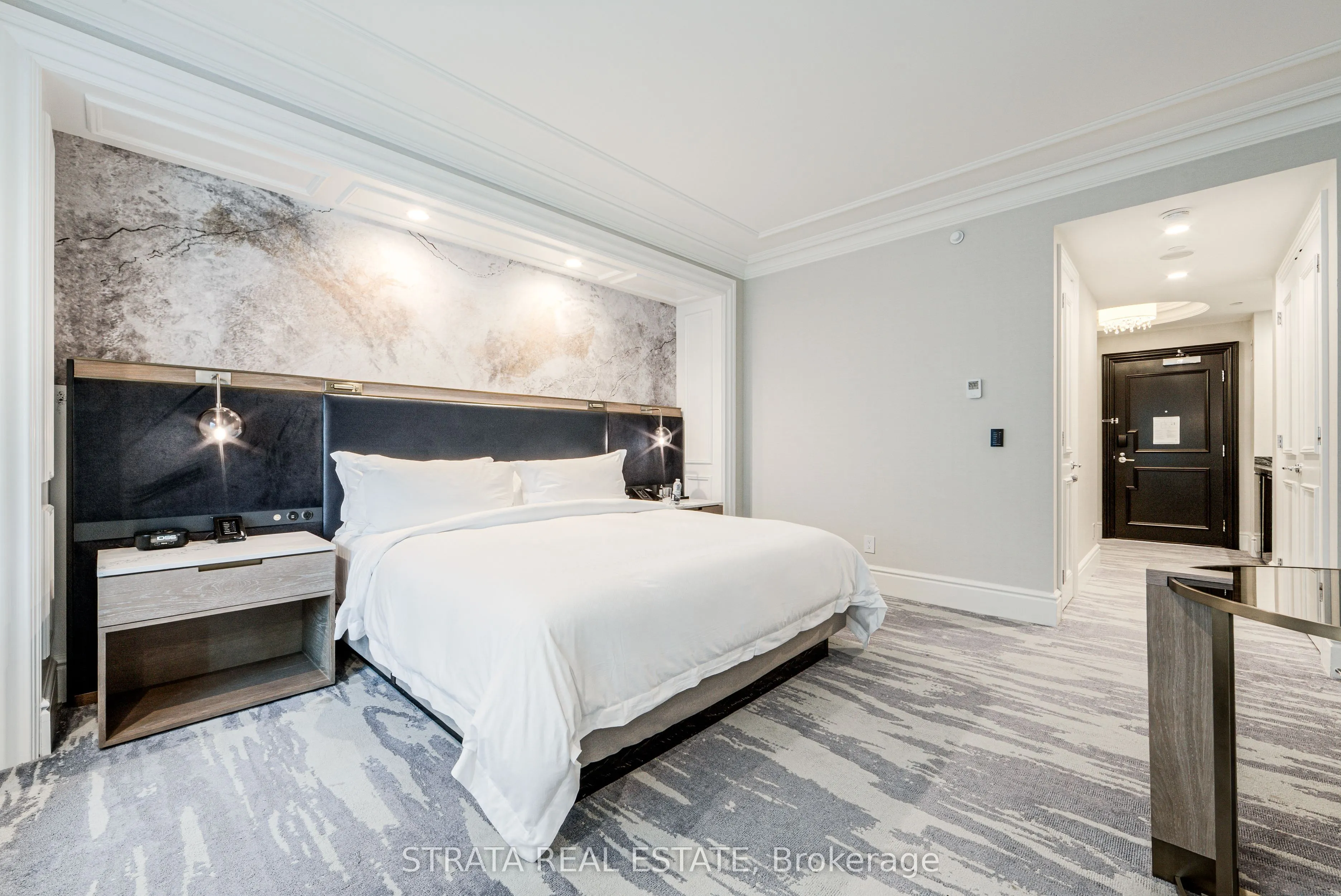 325 Bay Street #1905