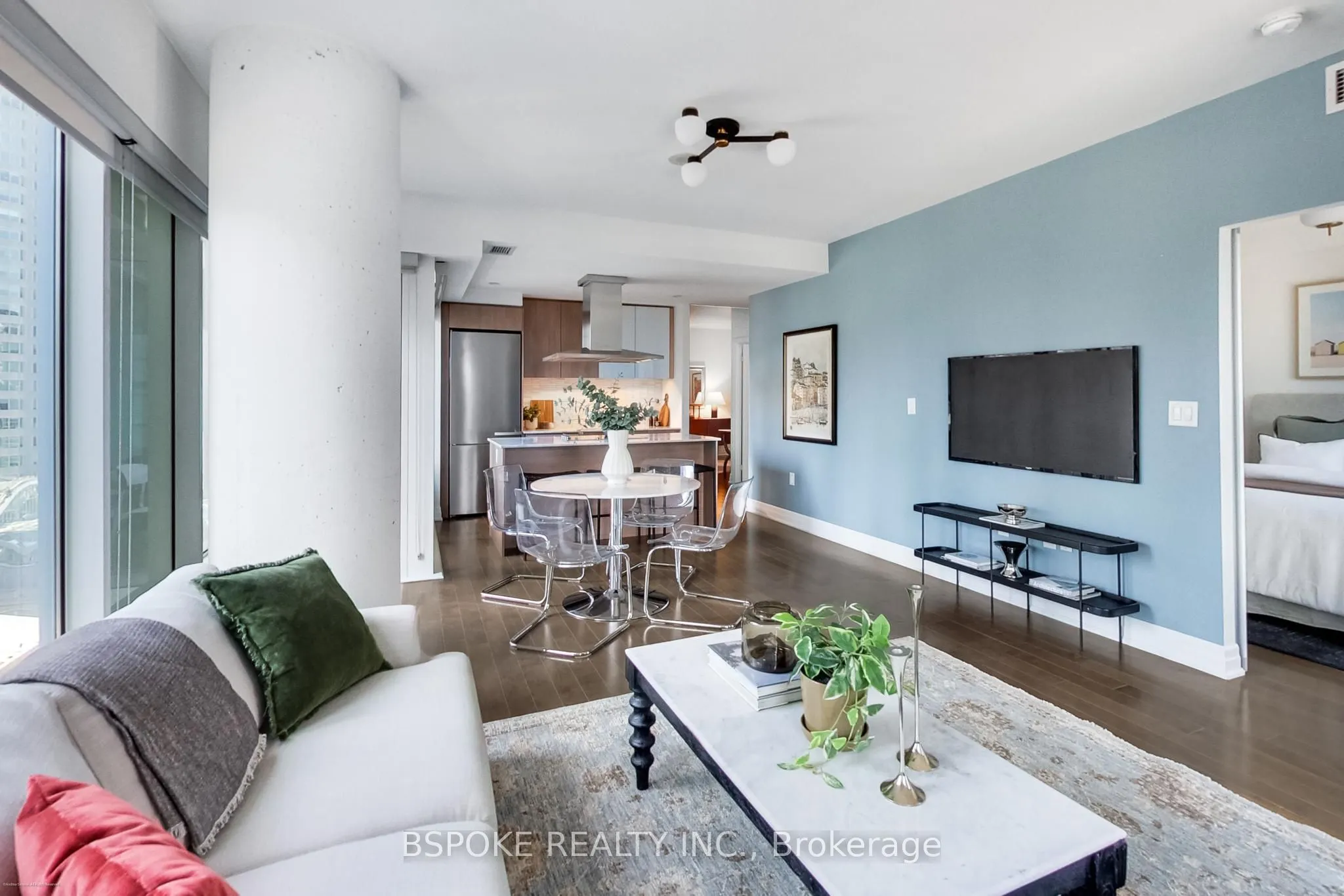 8 The Esplanade #1502