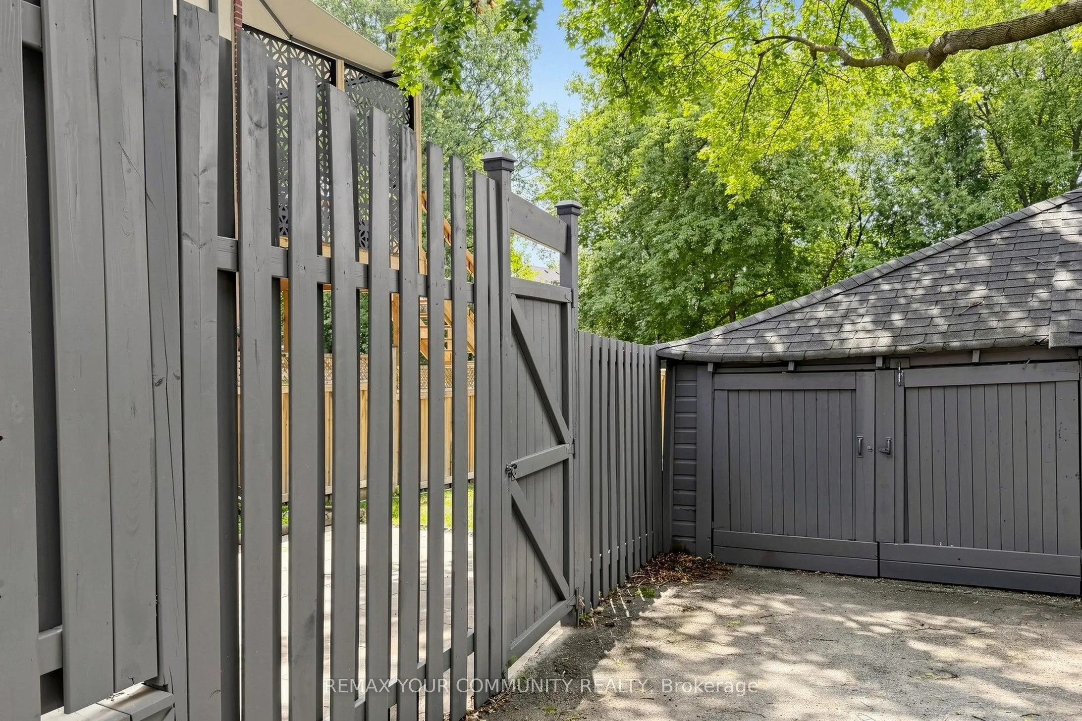 351 Fairlawn Avenue