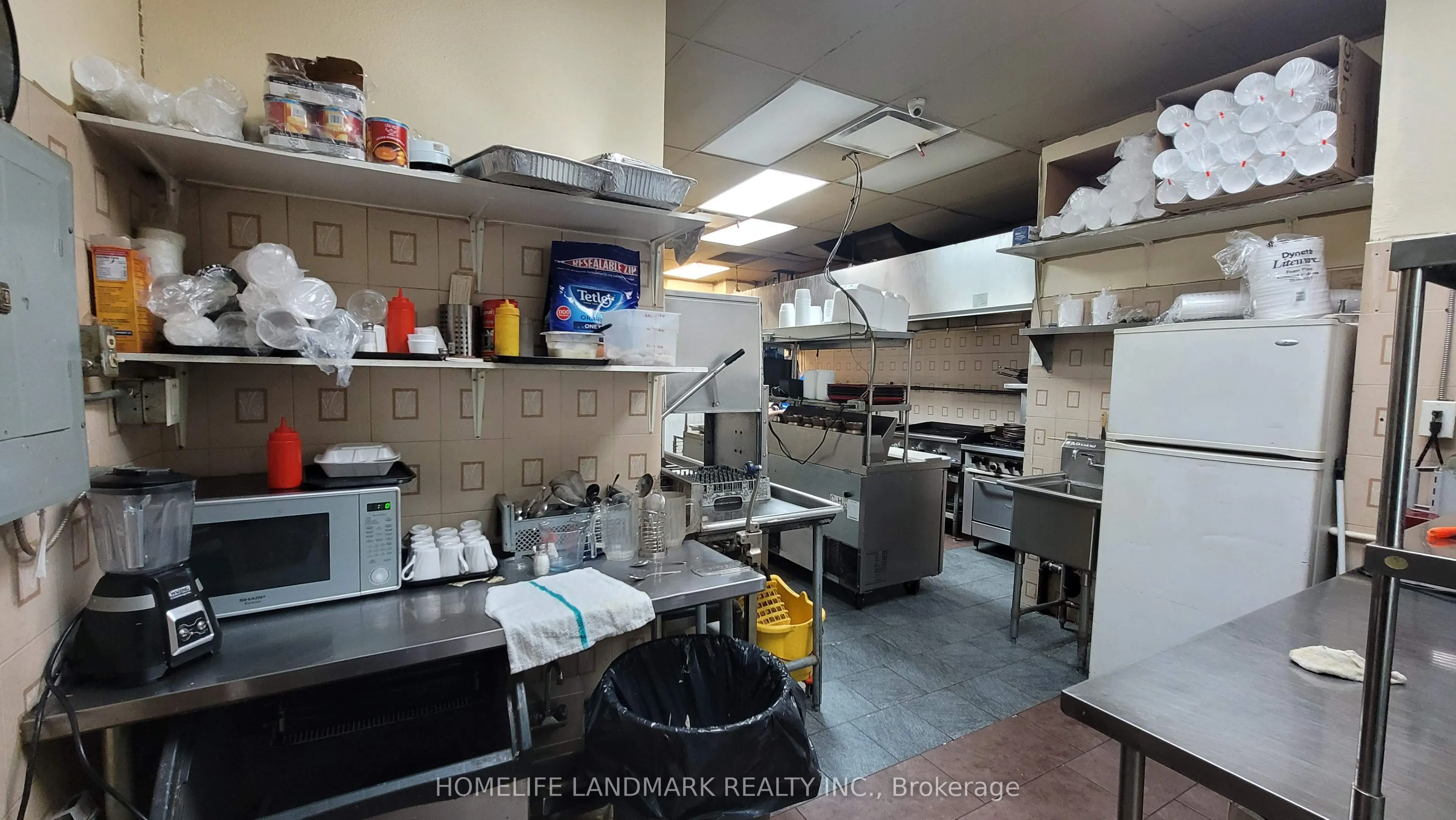 105 Parkway Forest Drive