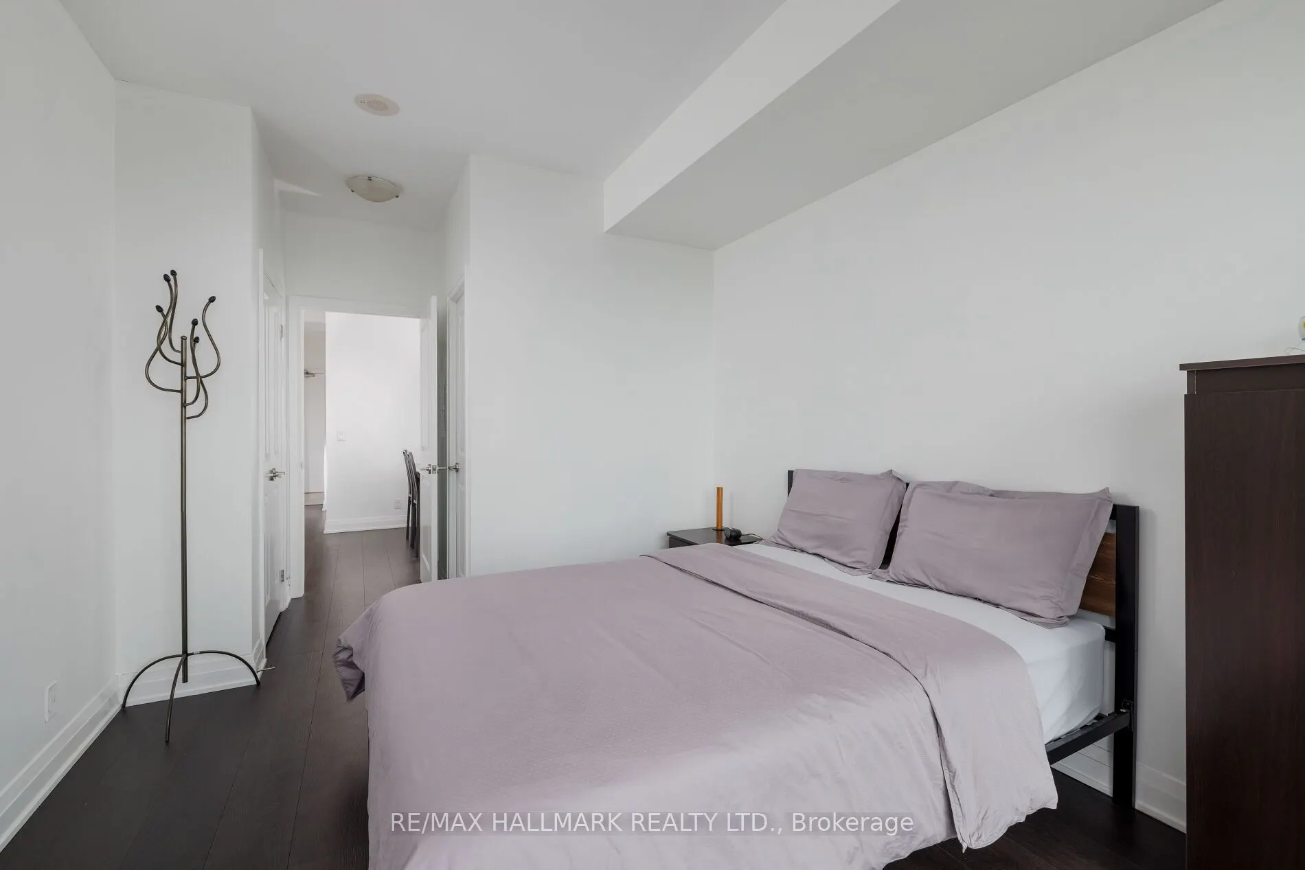530 St Clair Avenue W #1401