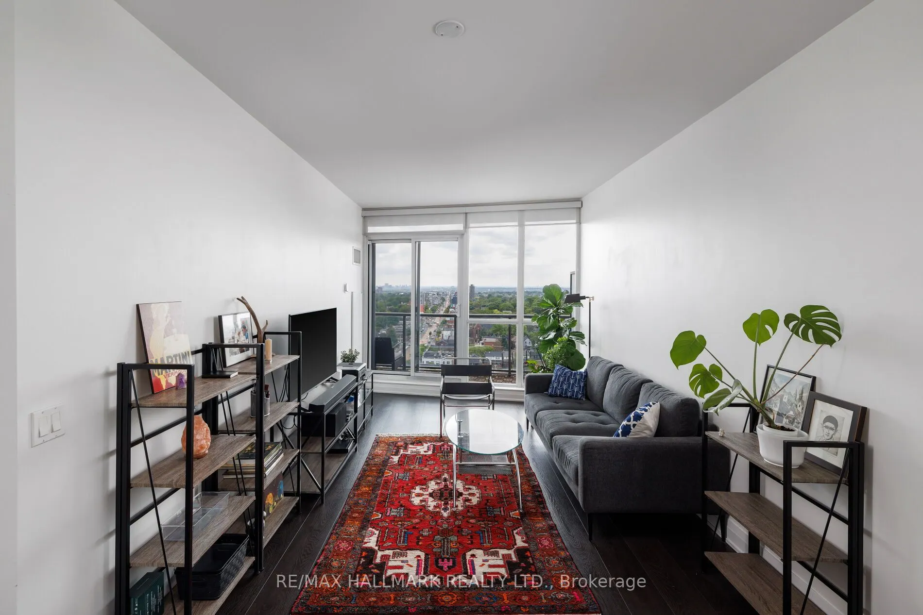 530 St Clair Avenue W #1401