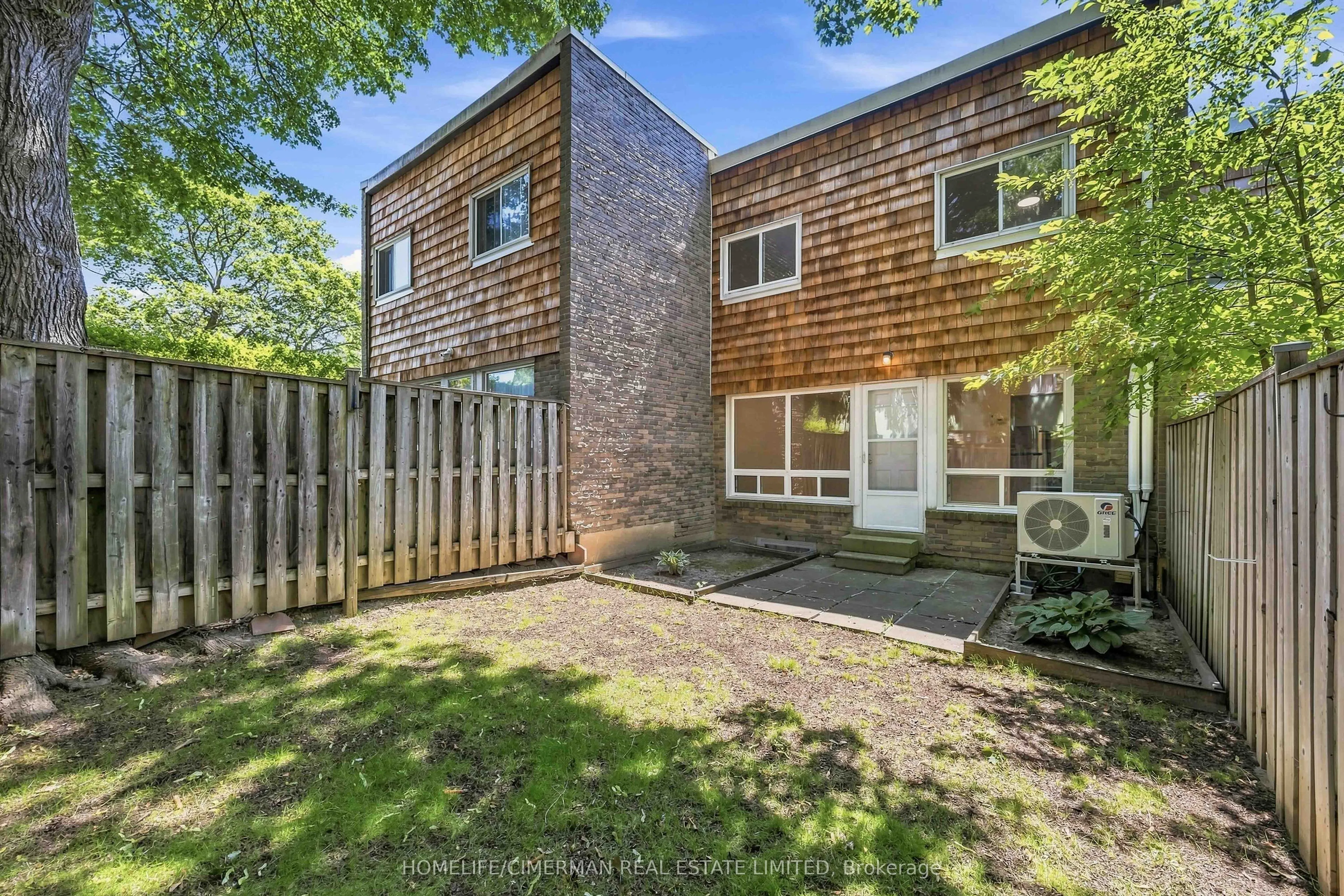 142 Thorny Vineway #151