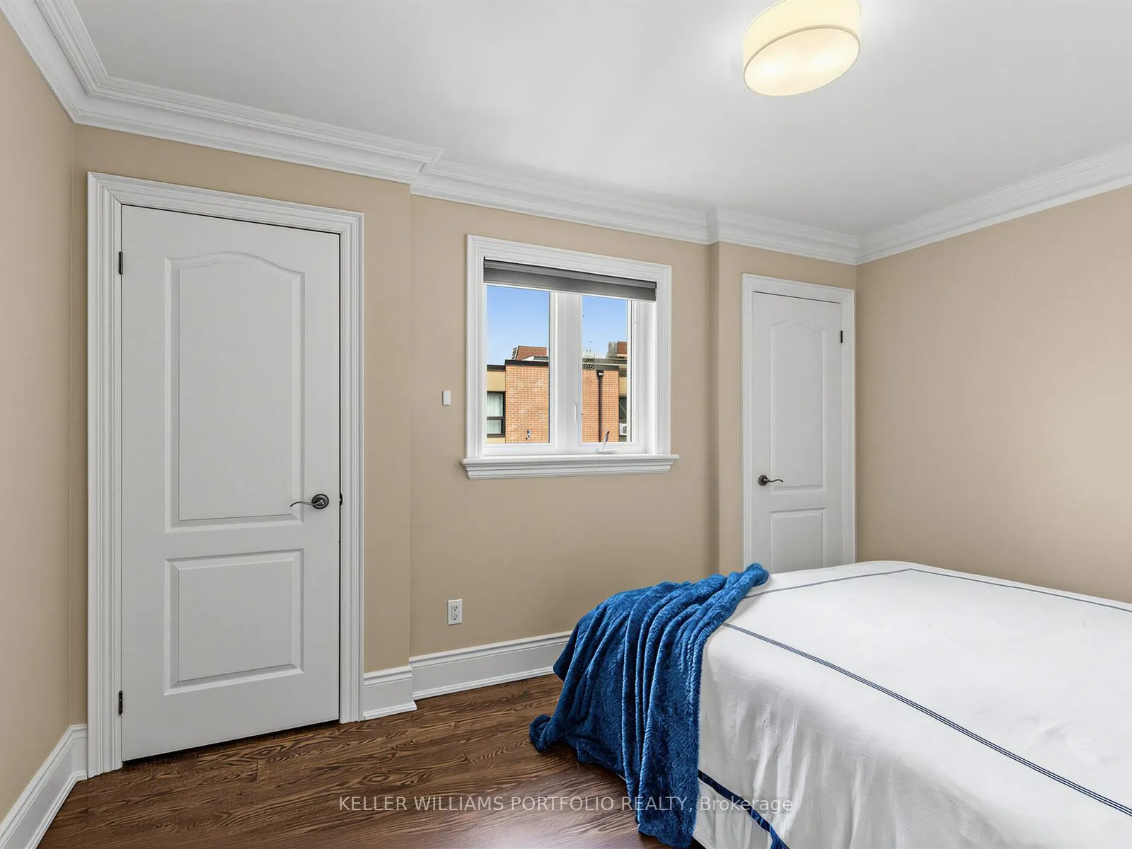 21 Albertus Avenue