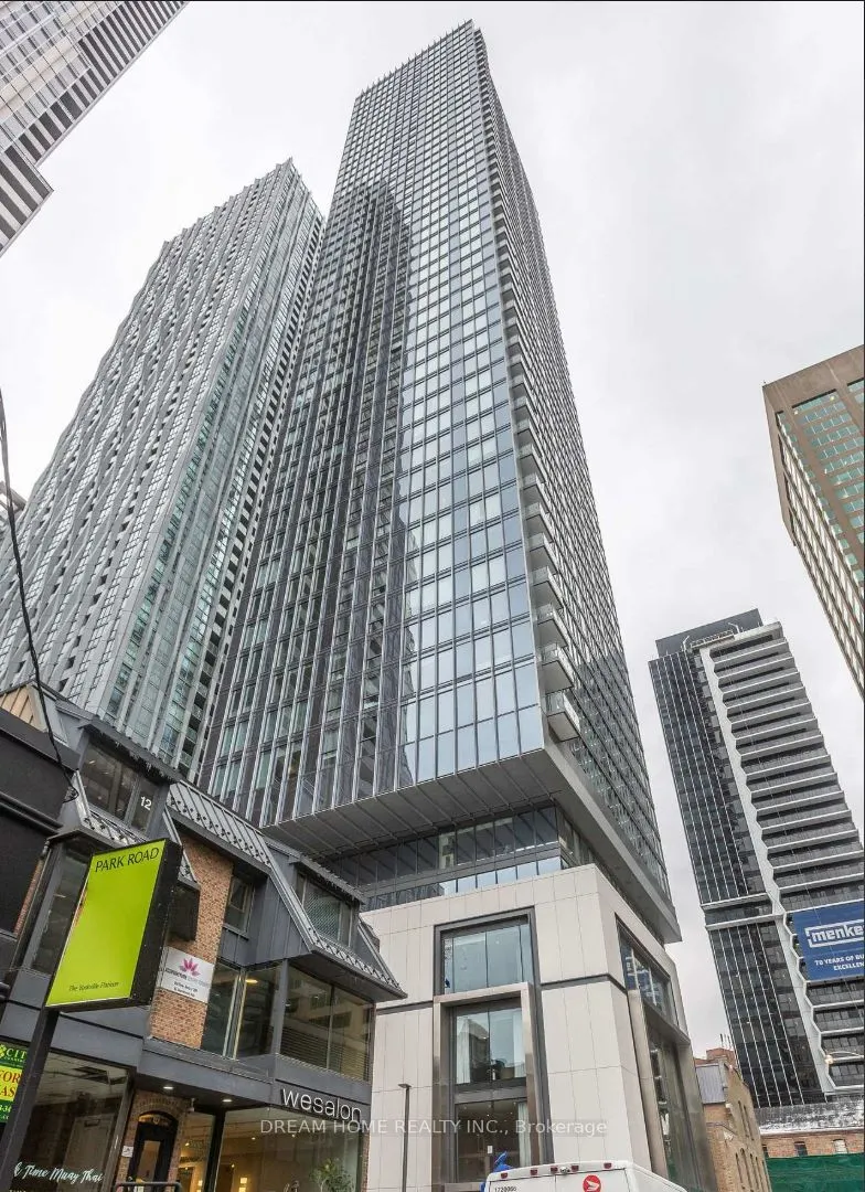 8 Cumberland Street #2002