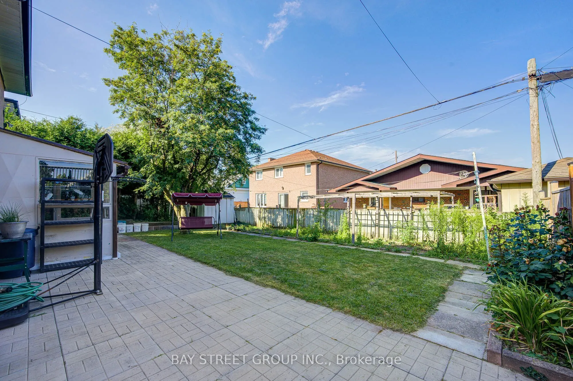 60 Warner Avenue