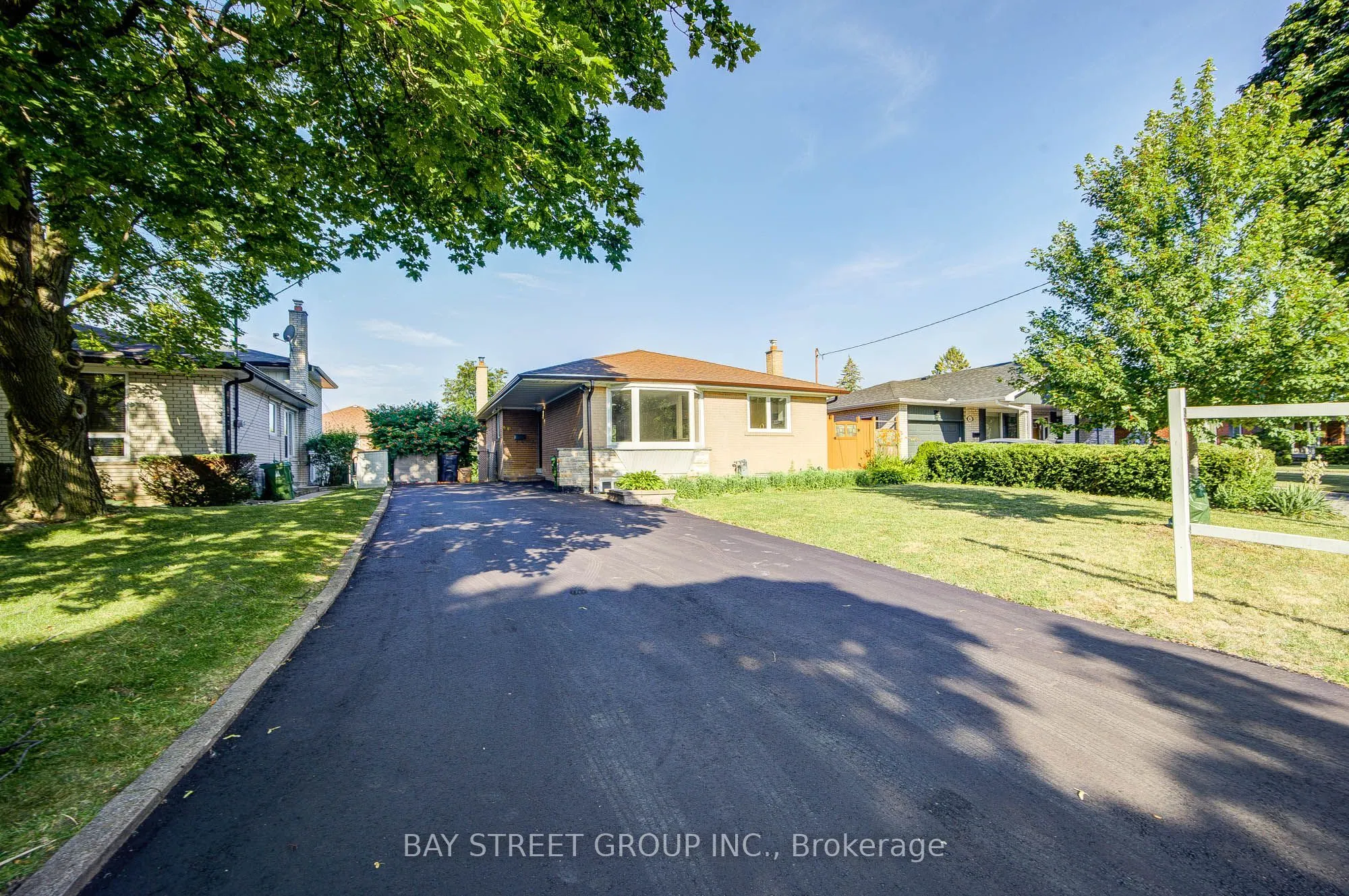 60 Warner Avenue