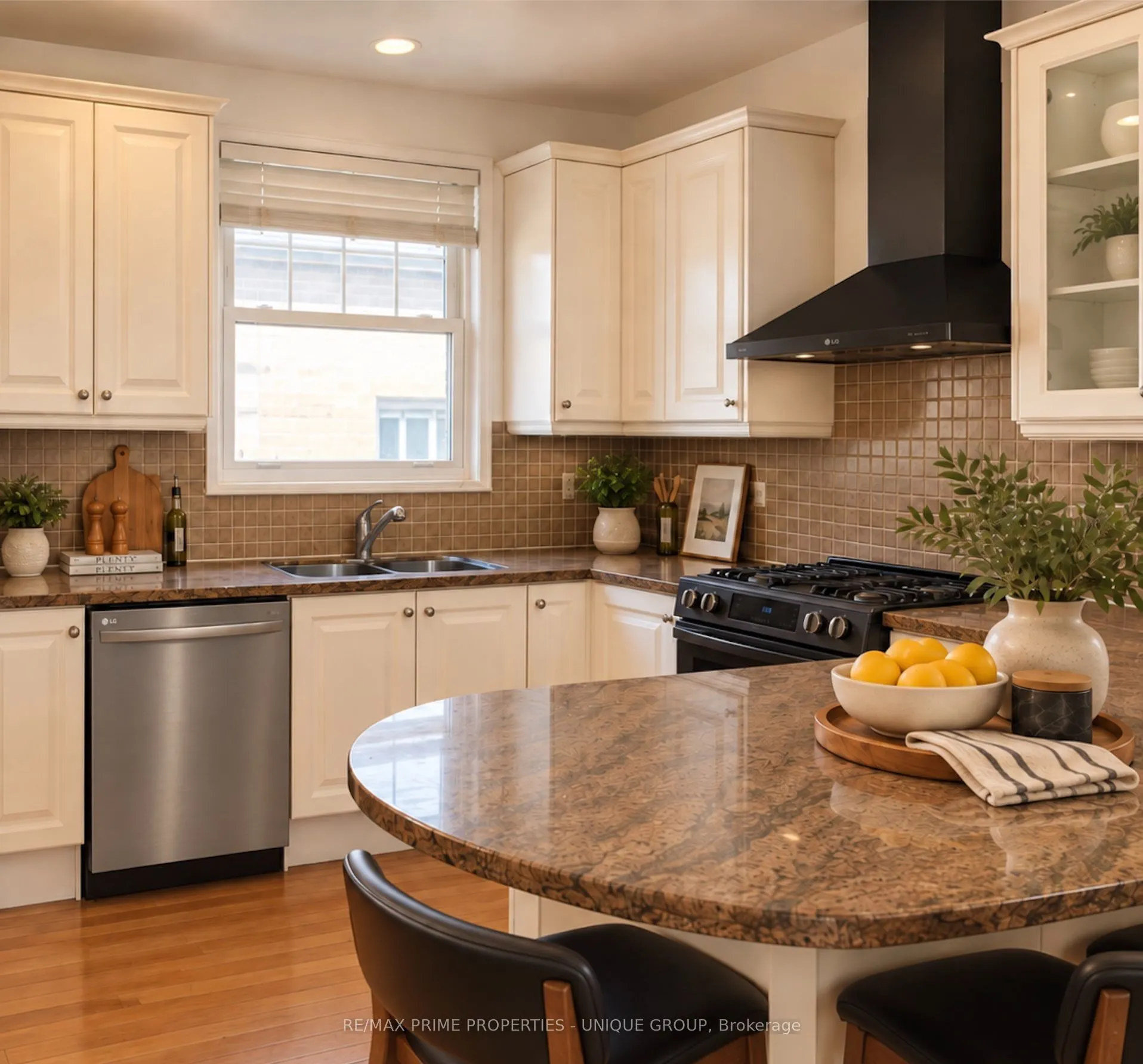 39 Whitehall Road #Upper