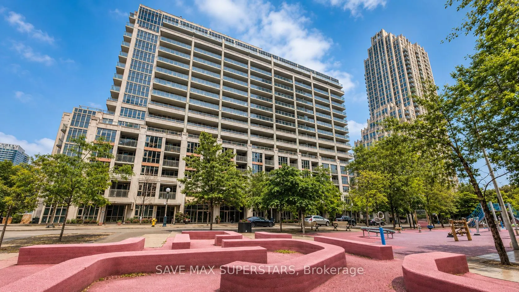 35 Bastion Street #714