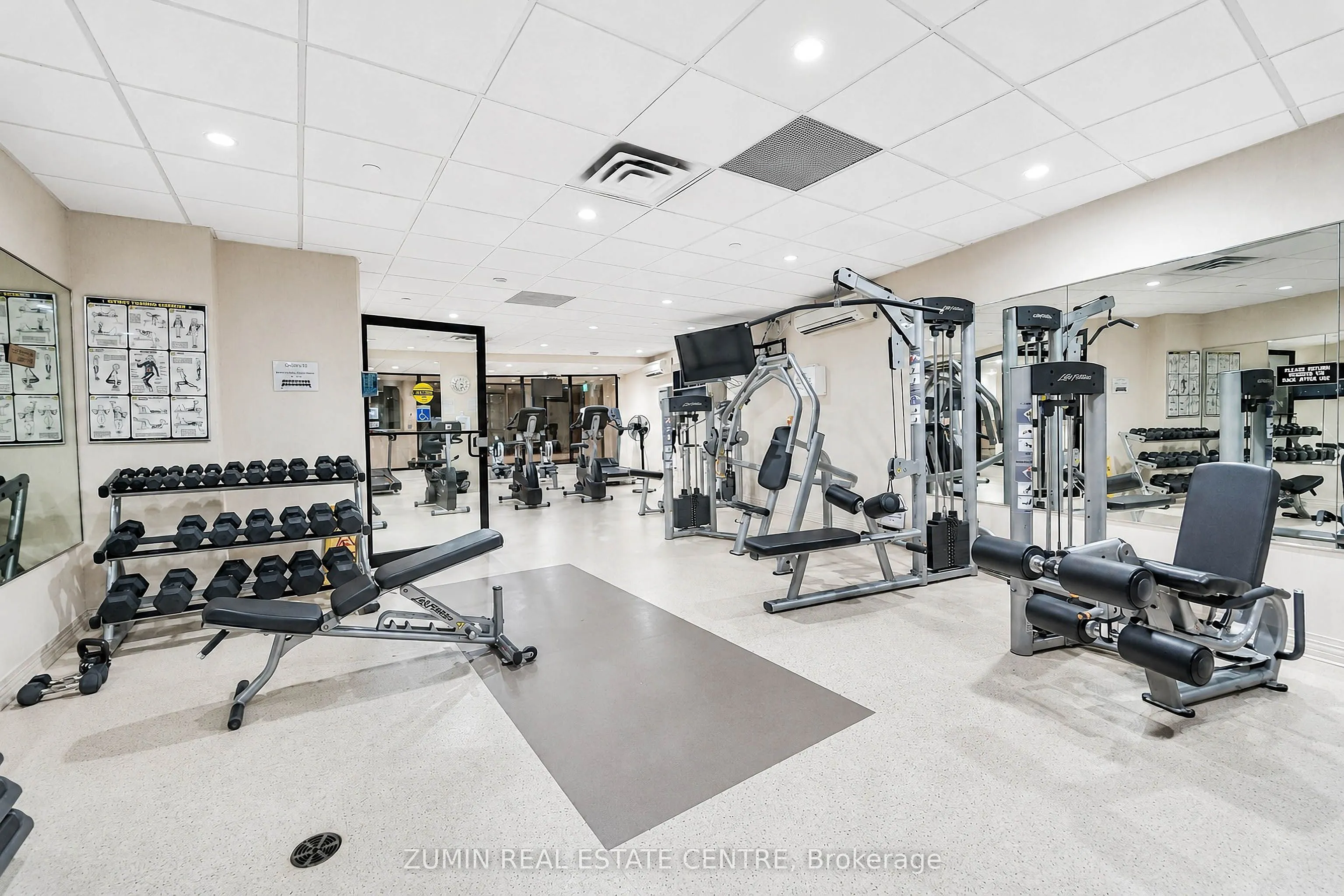 1555 Finch Avenue E #602