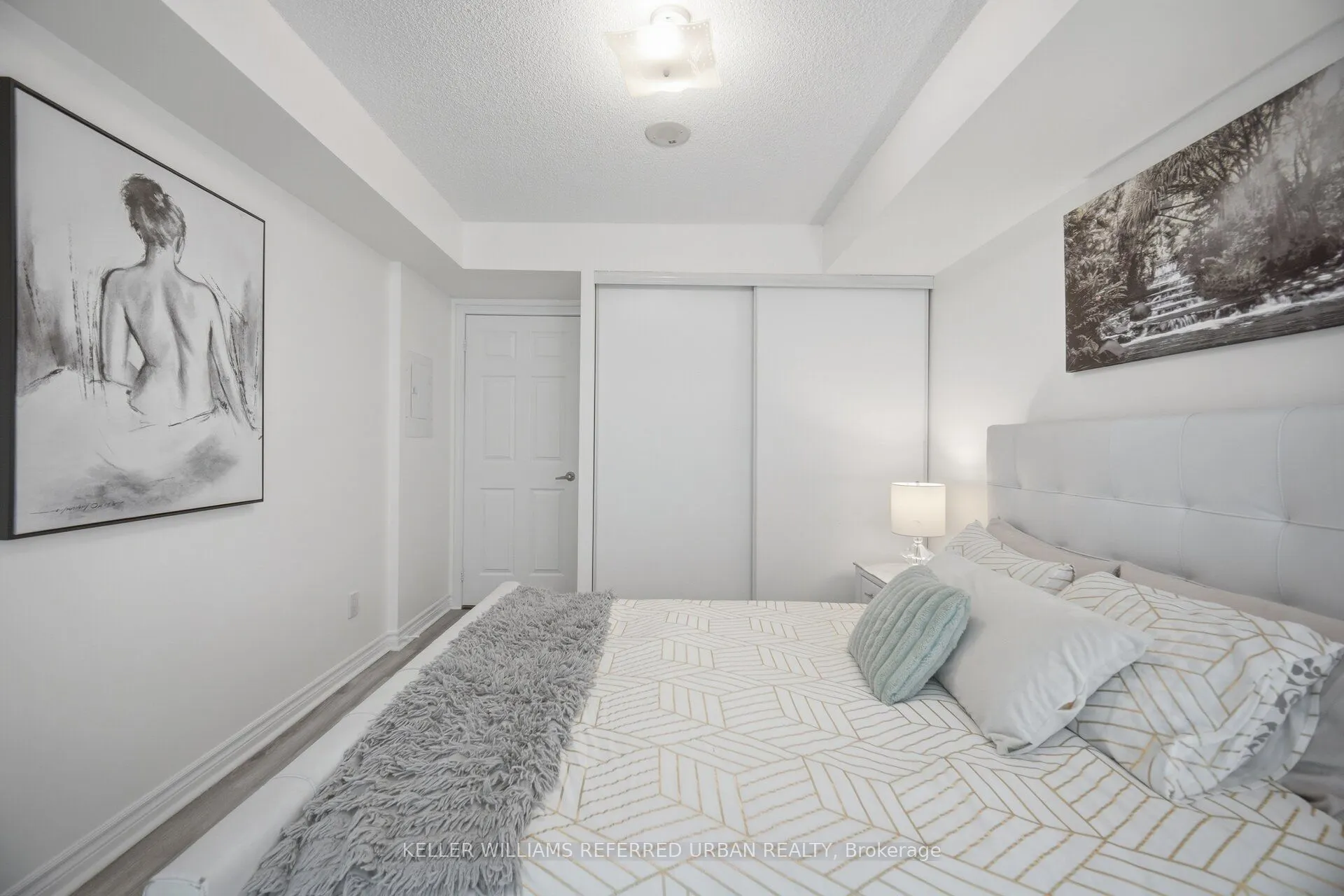 19 Grand Trunk Crescent #3708