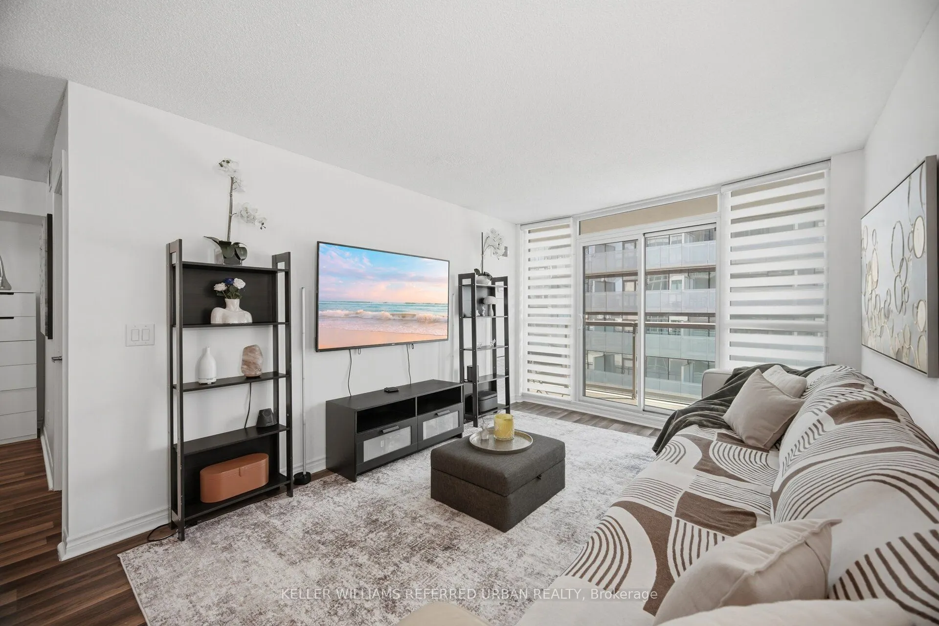 19 Grand Trunk Crescent #3708