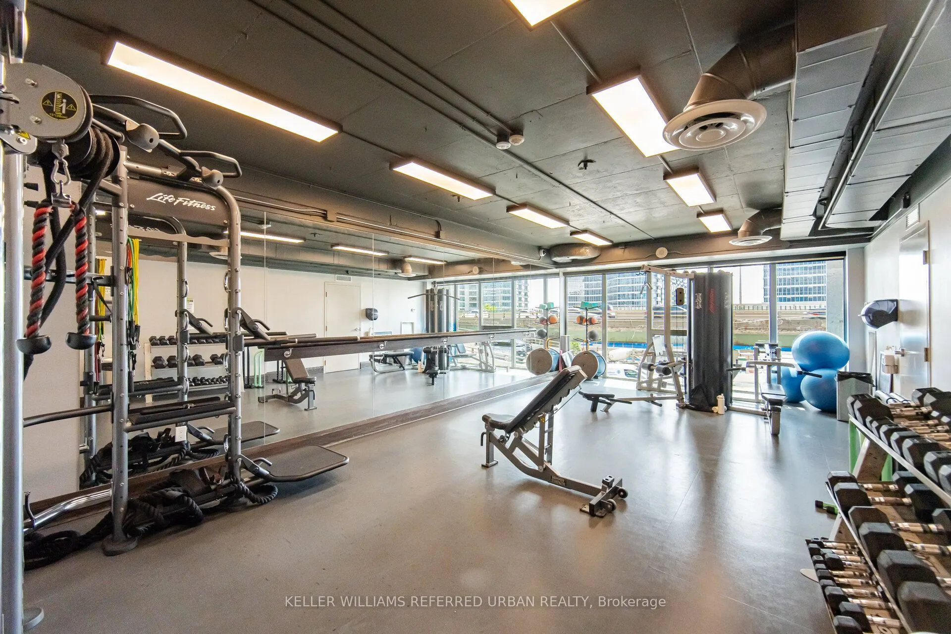 19 Grand Trunk Crescent #3708
