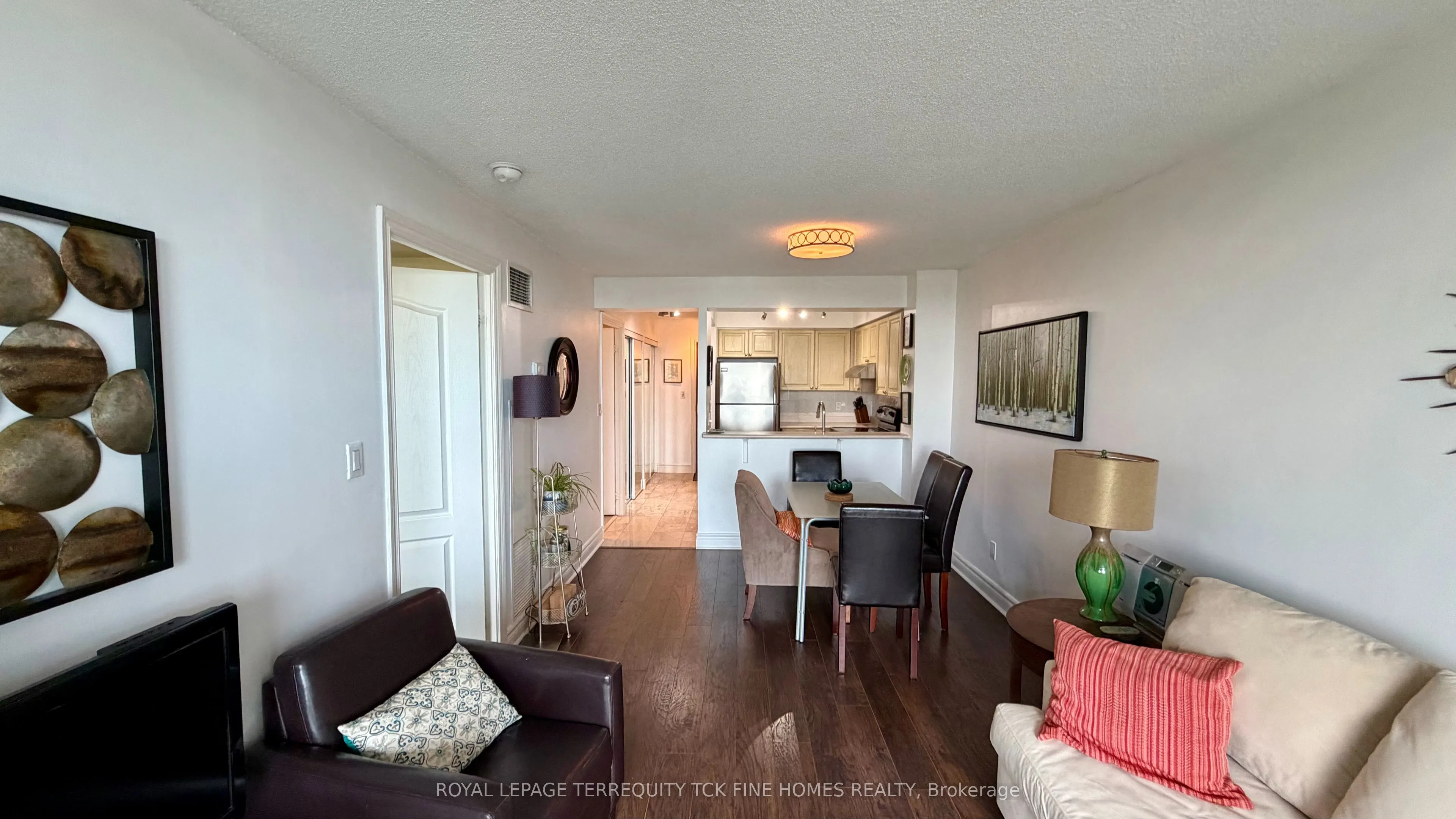 398 Eglinton Avenue E #1009