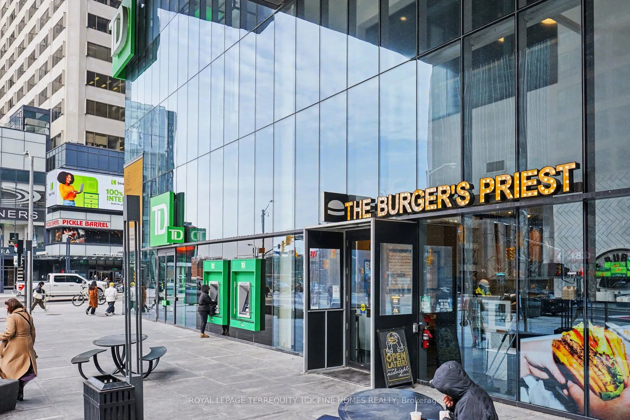 398 Eglinton Avenue E #1009