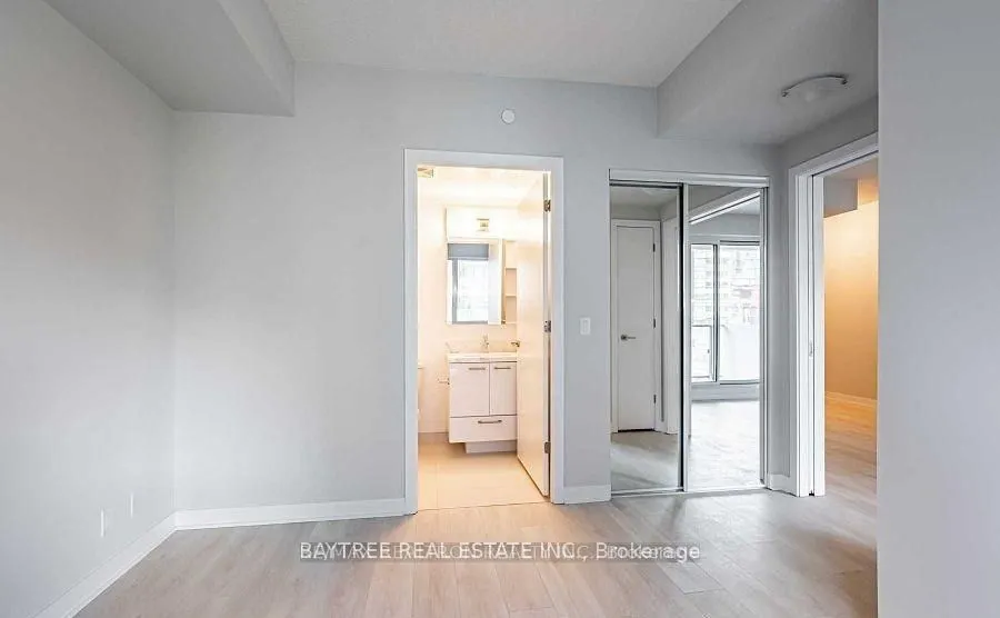 2221 Yonge Street #506