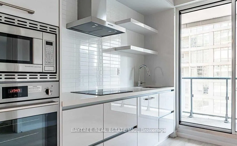 2221 Yonge Street #506
