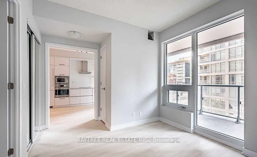 2221 Yonge Street #506