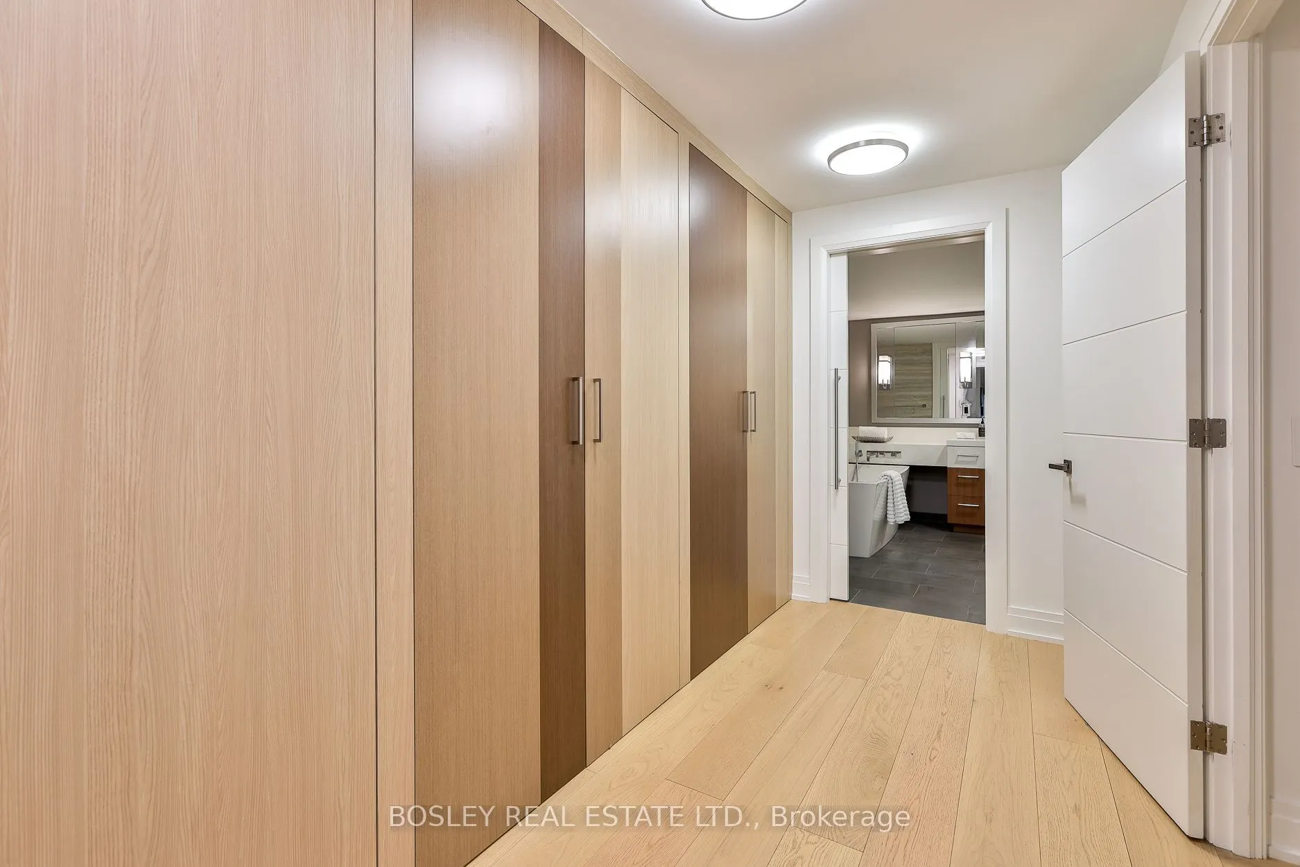 40 Oaklands Avenue #107