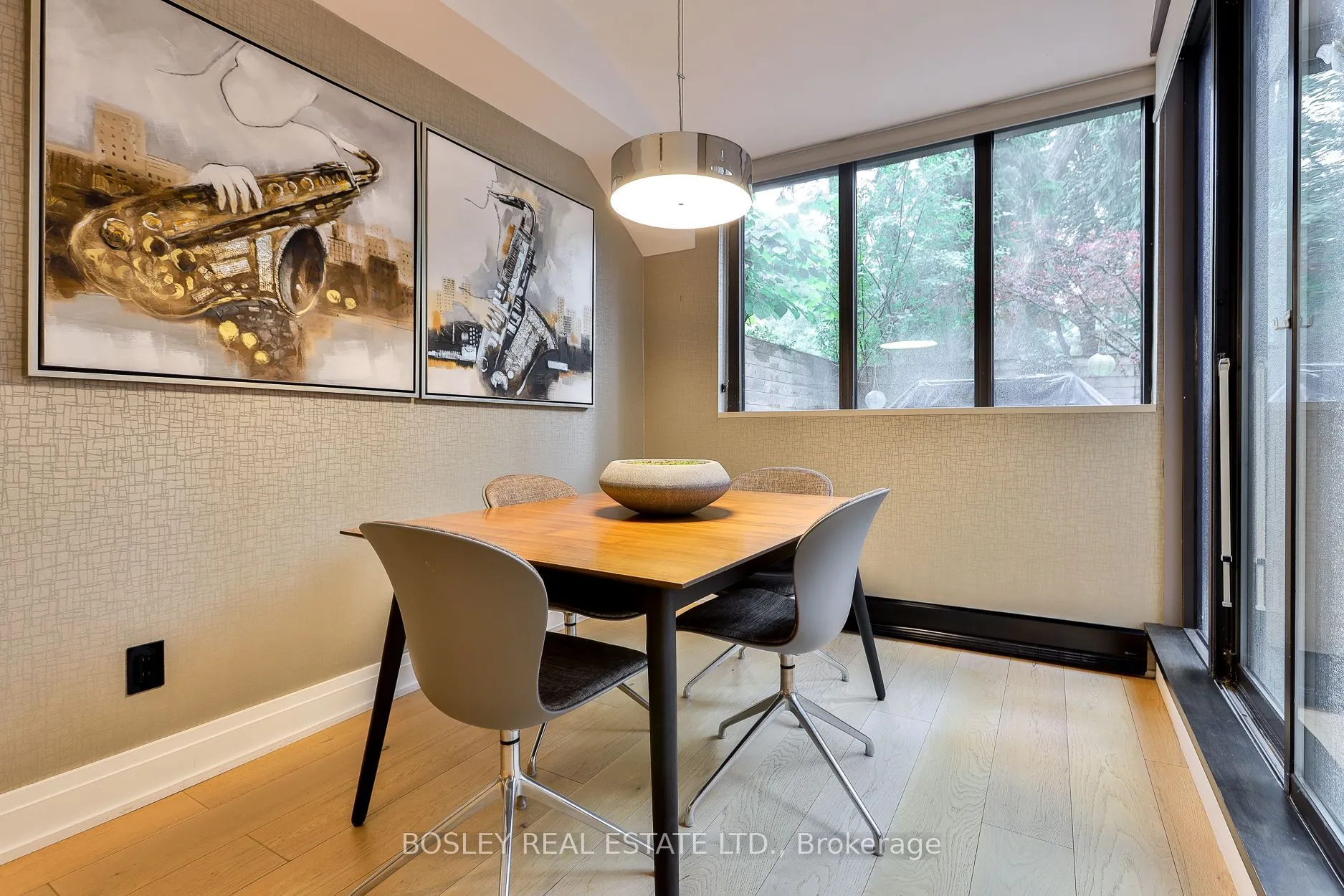 40 Oaklands Avenue #107